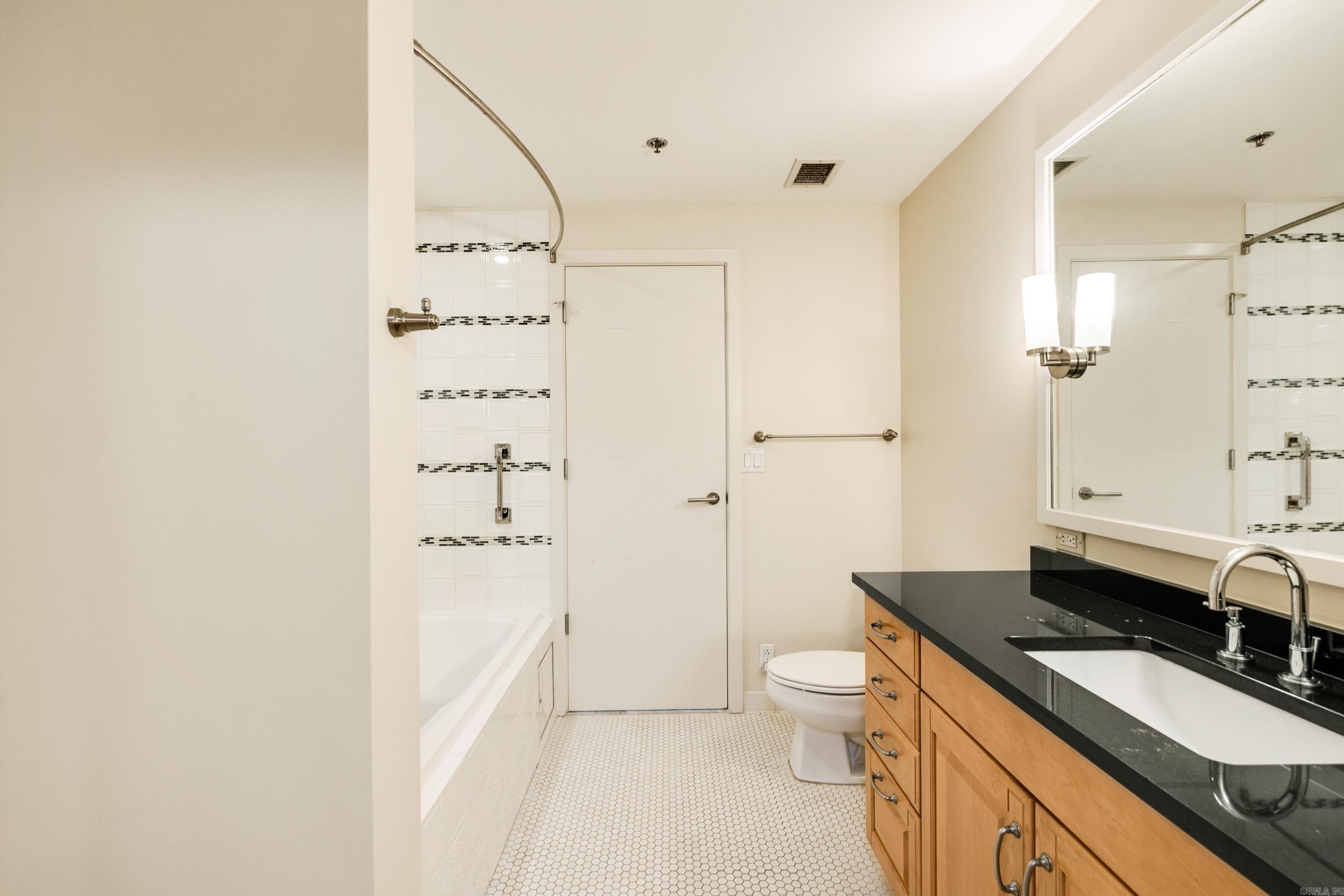 315 Rock Street Unit: 611