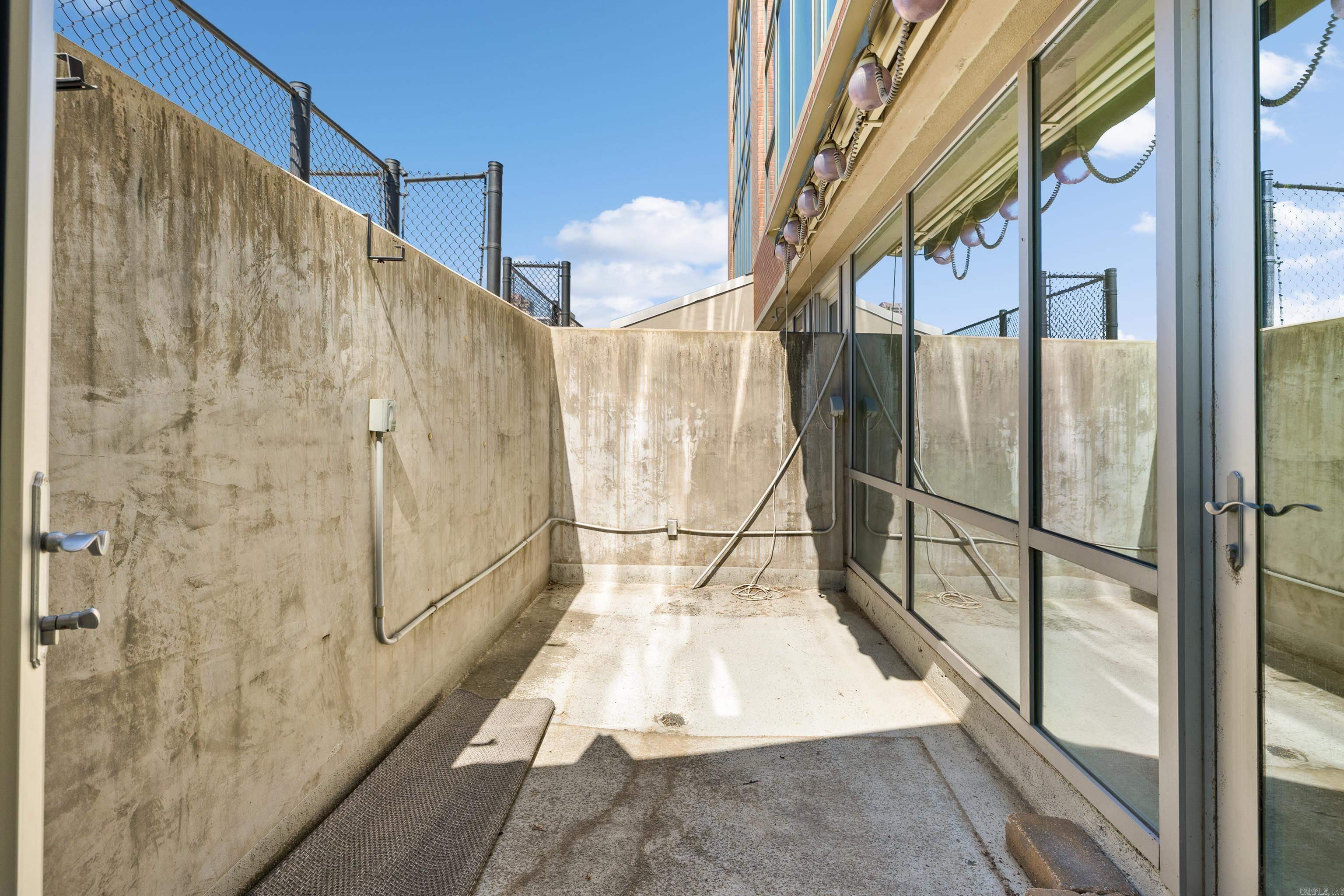 315 Rock Street Unit: 611