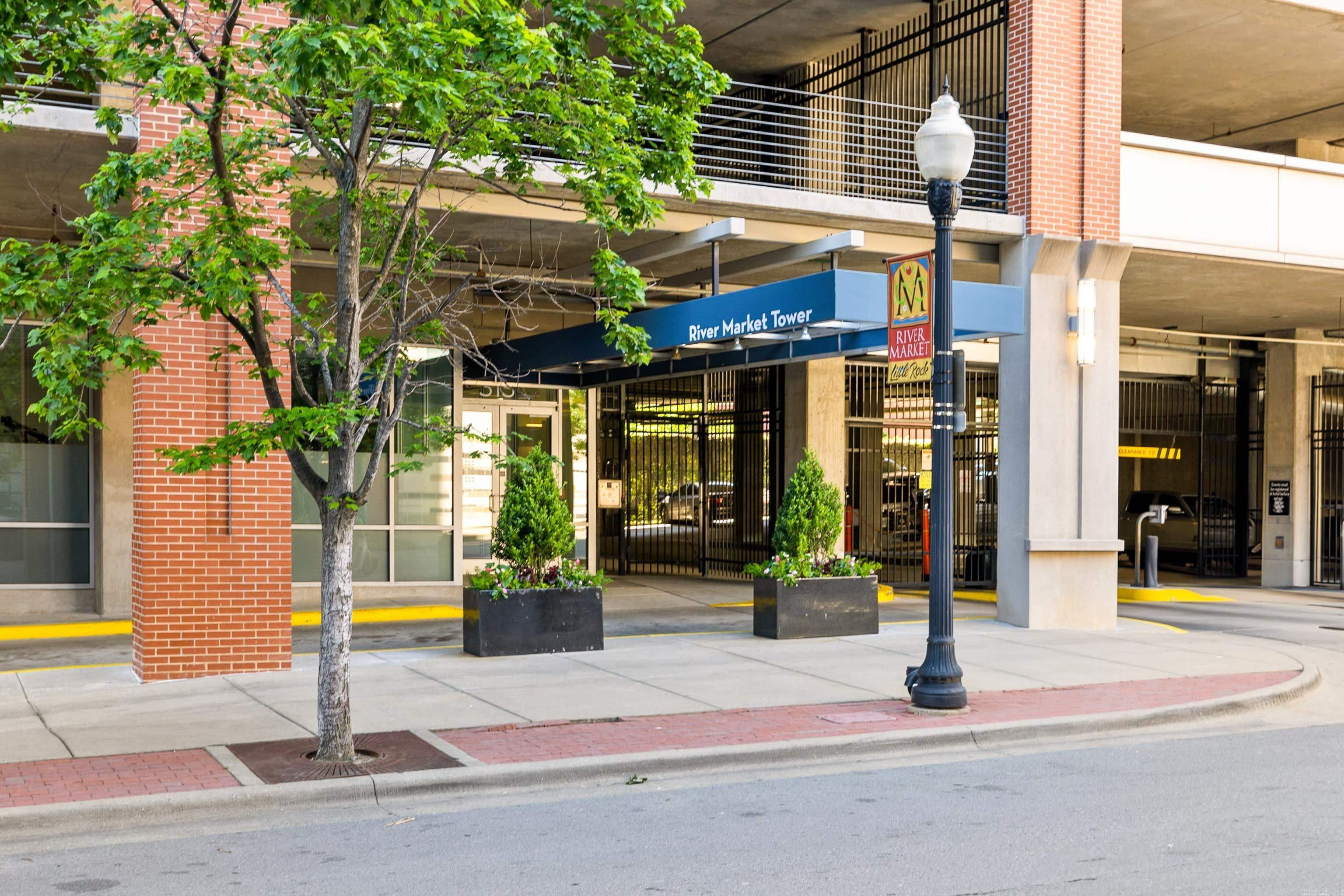 315 Rock Street Unit: 611