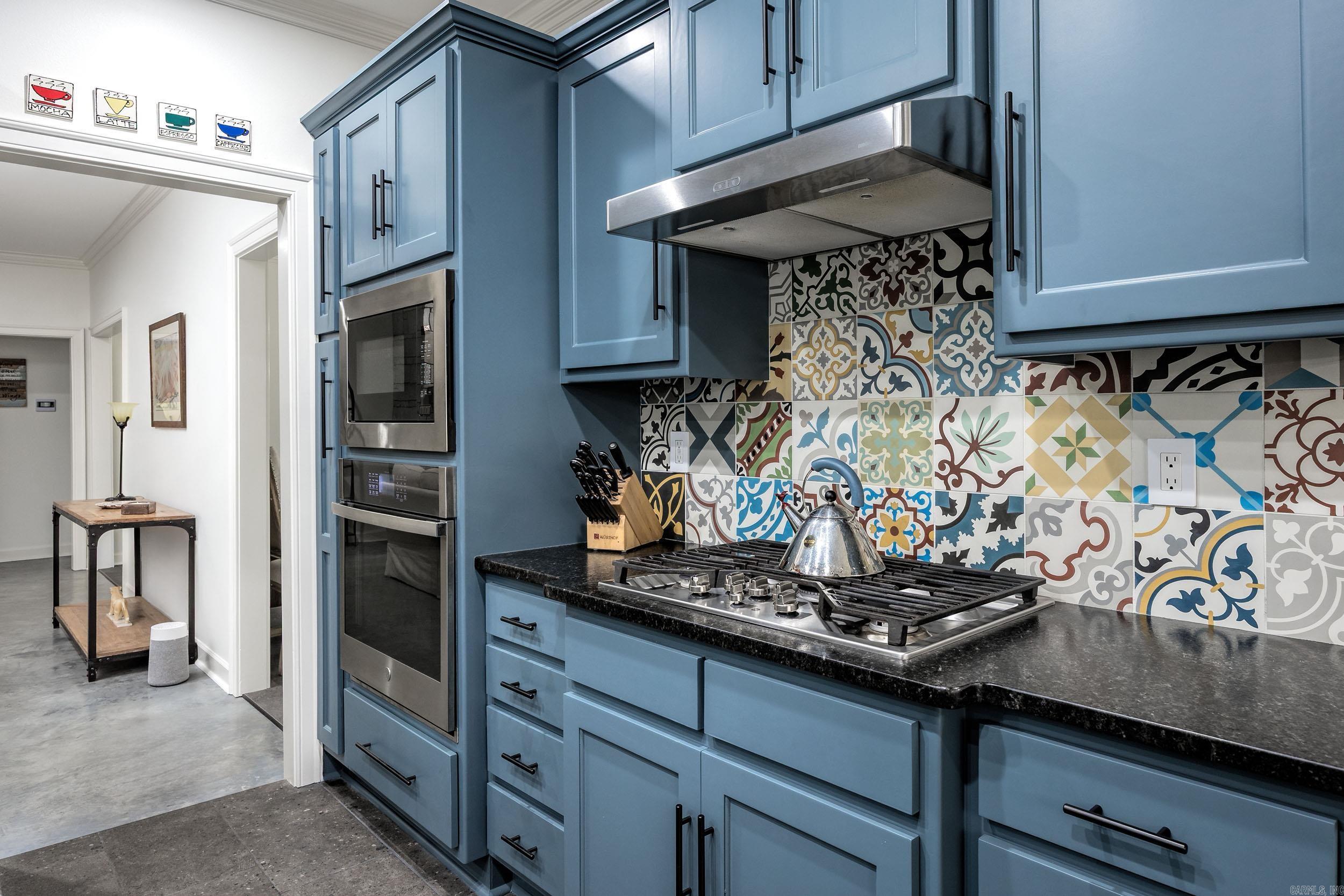 2001 Wellington Woods Drive