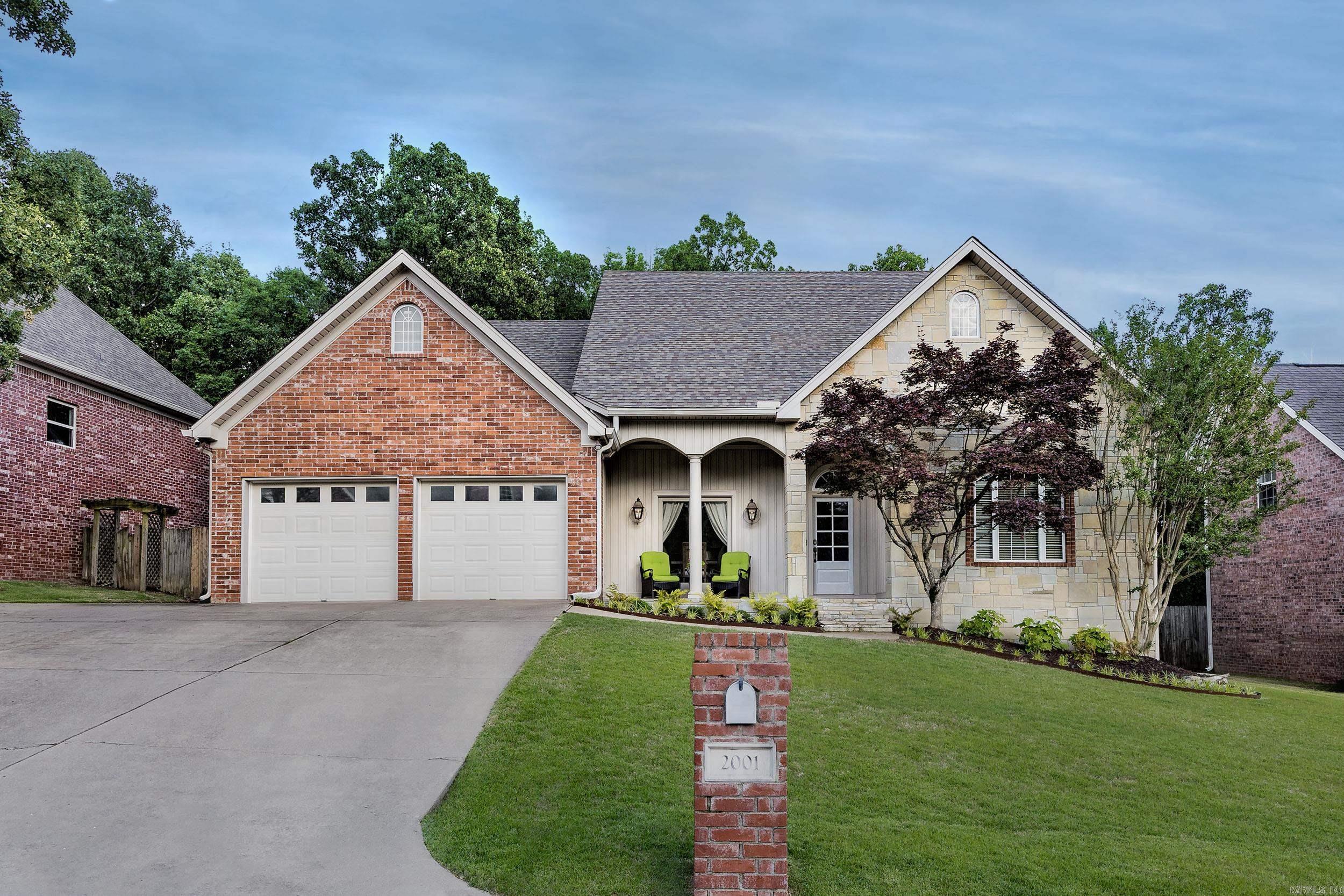 2001 Wellington Woods Drive