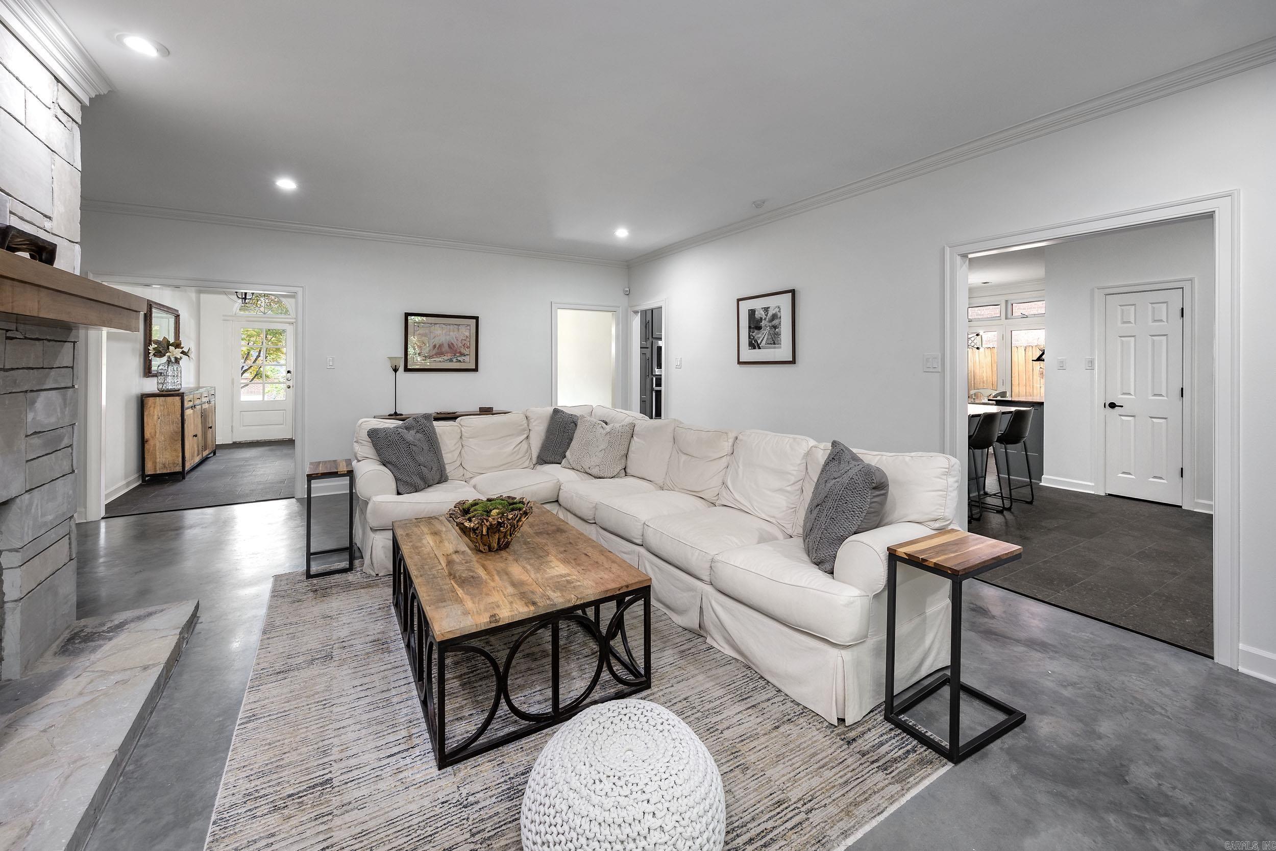 2001 Wellington Woods Drive