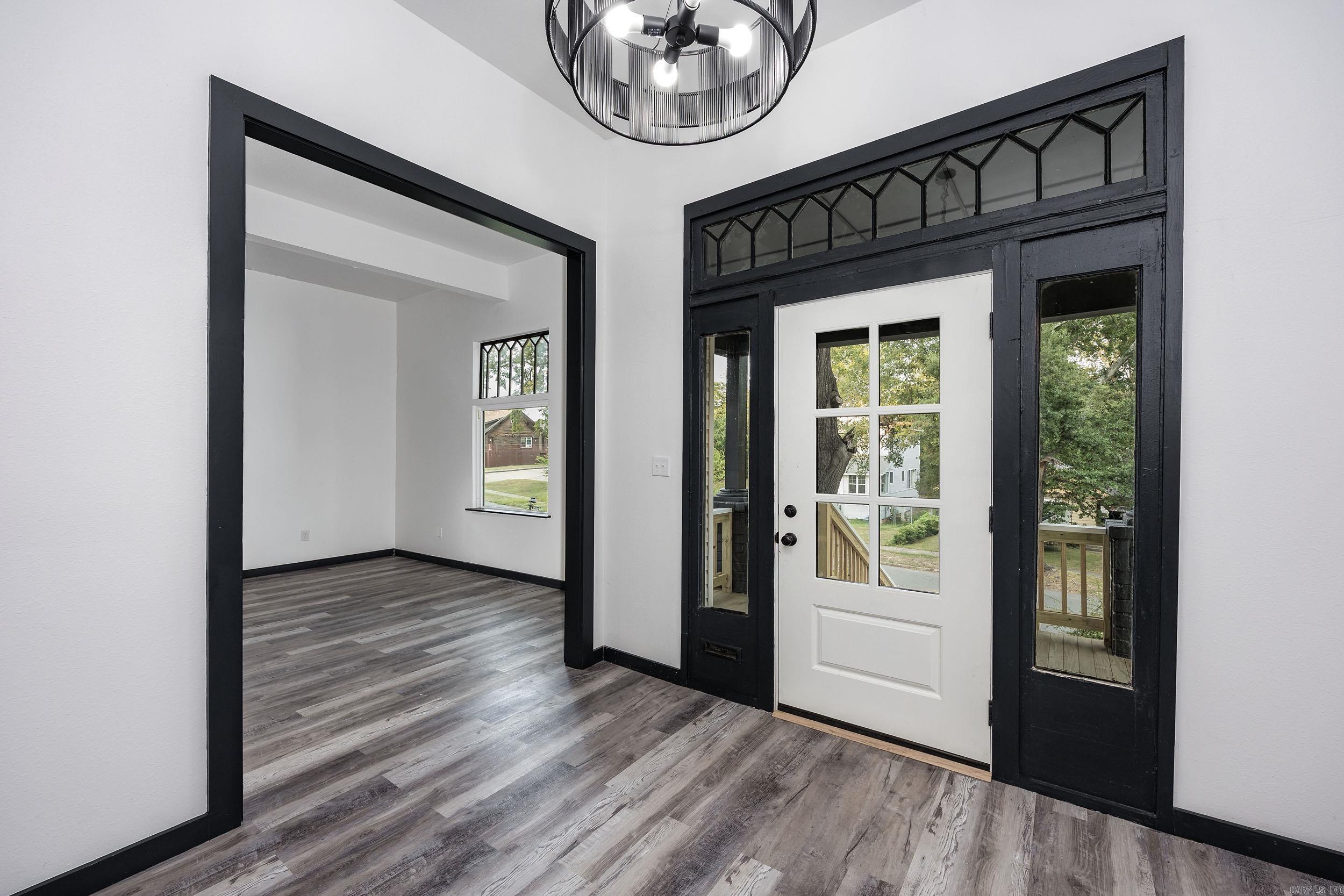 2522 Broadway Street