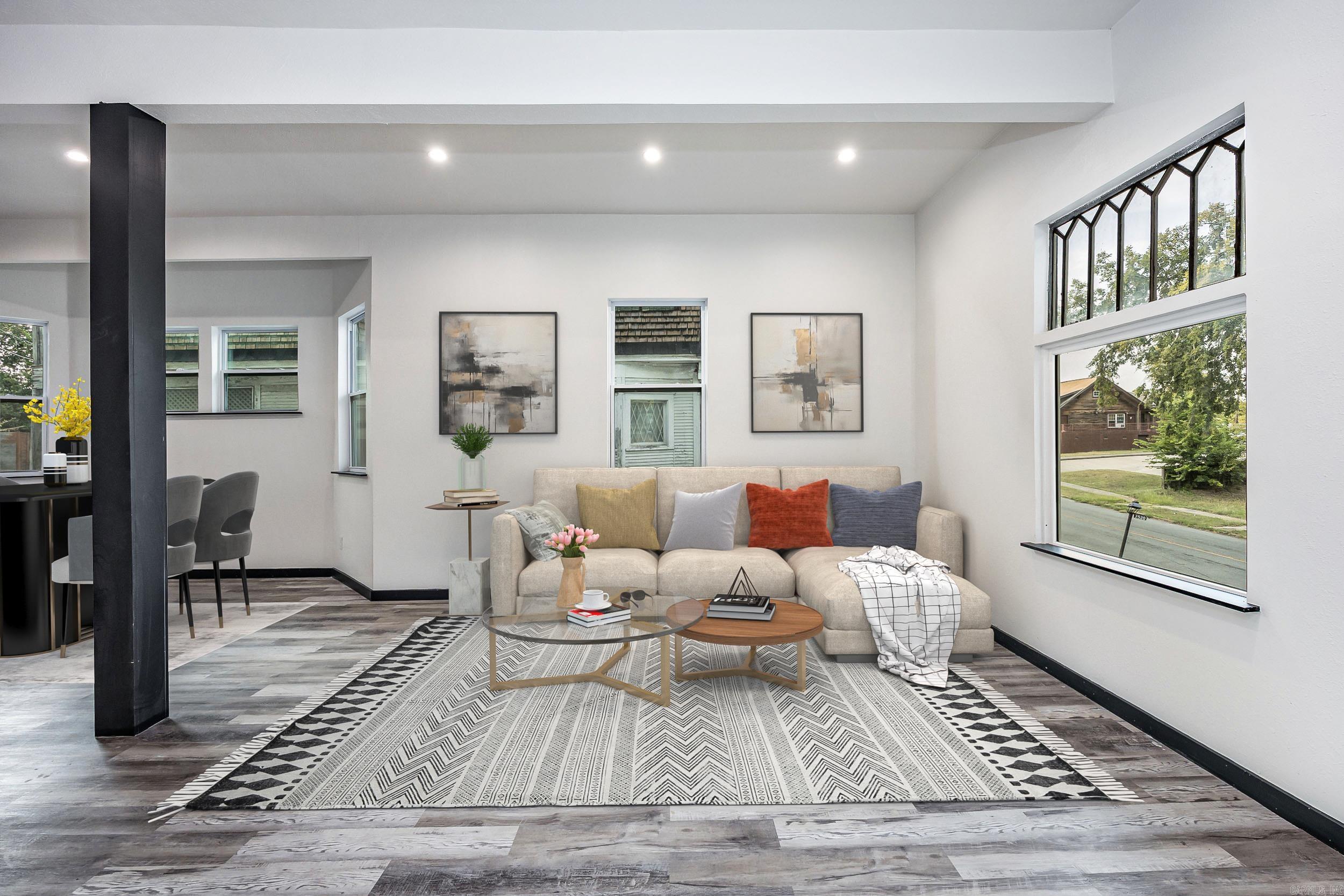 2522 Broadway Street