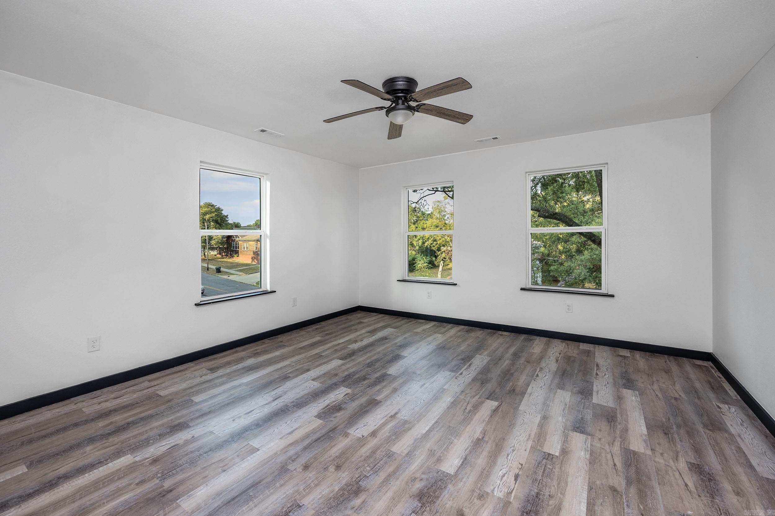 2522 Broadway Street