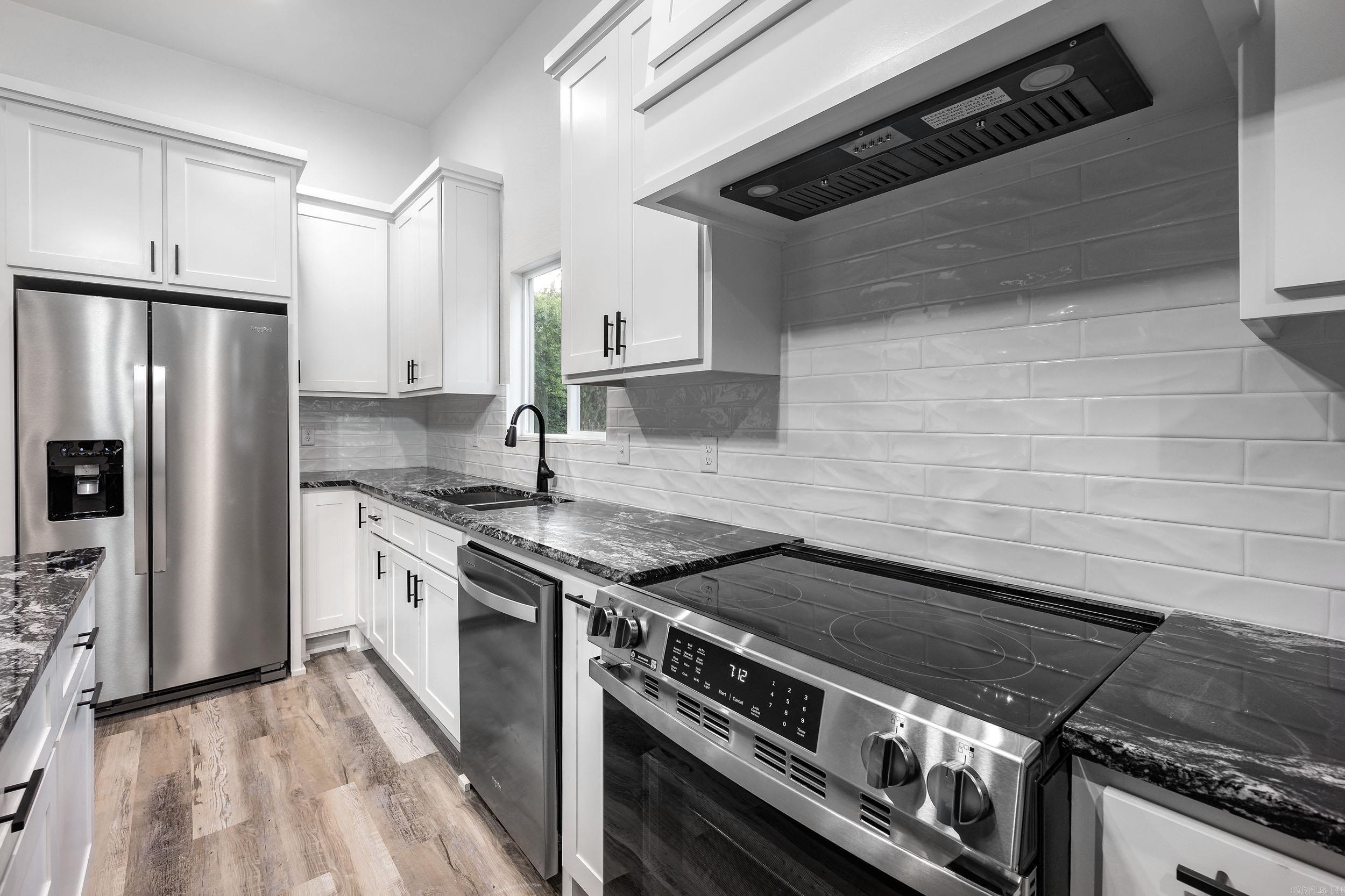 2522 Broadway Street