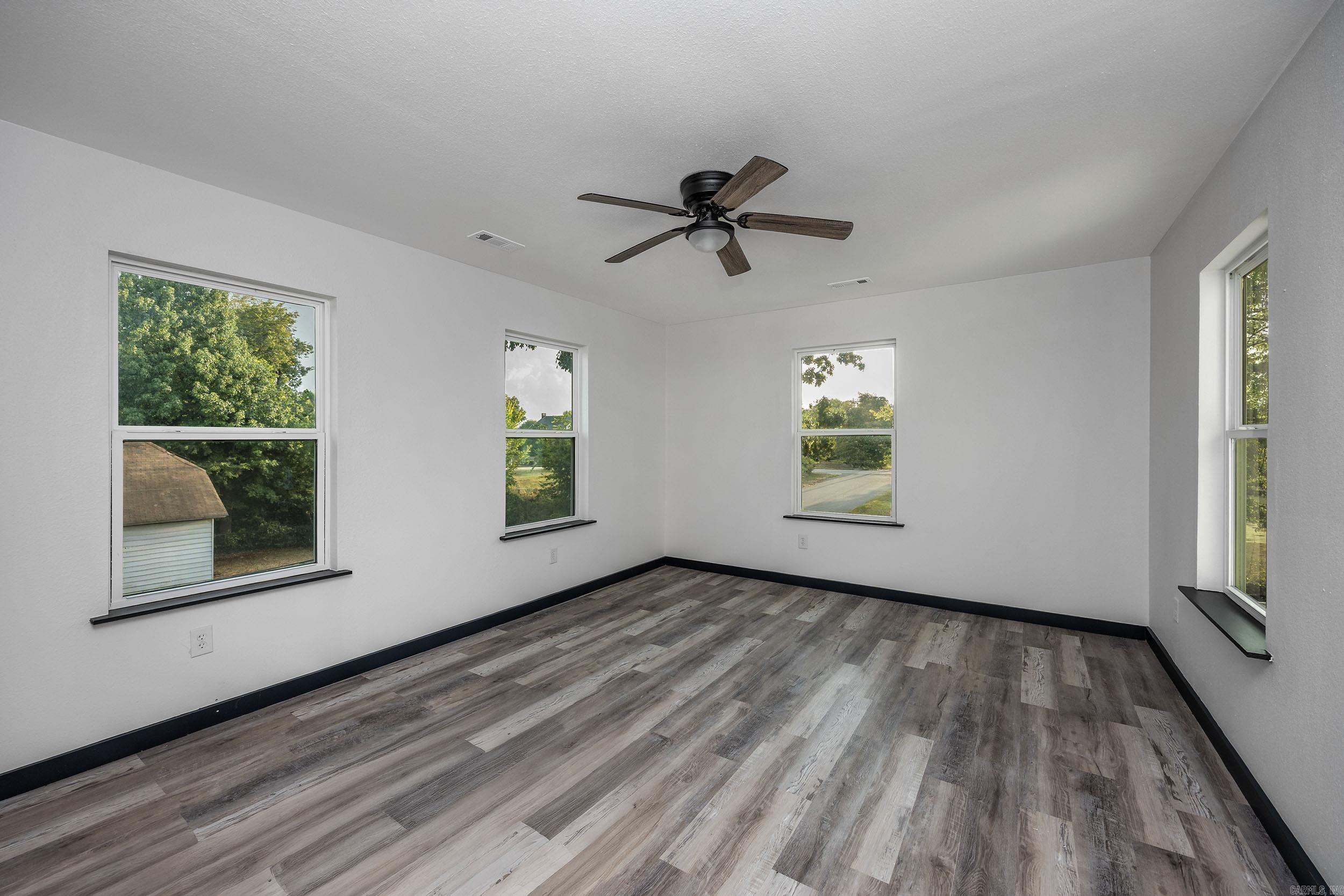 2522 Broadway Street