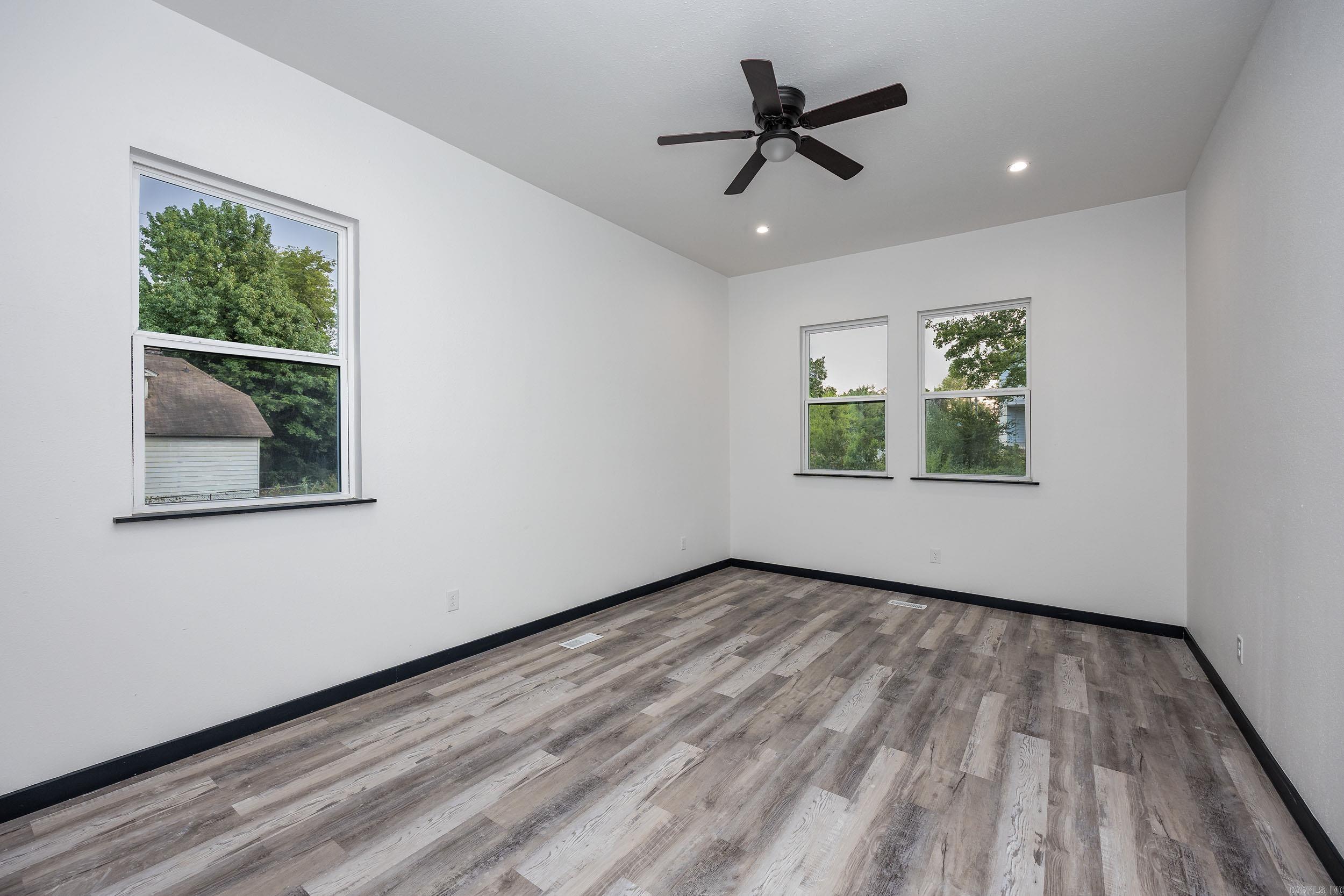 2522 Broadway Street