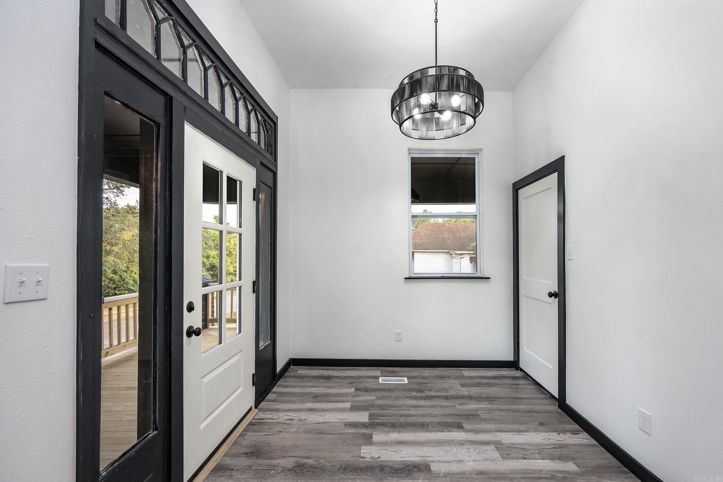 2522 Broadway Street