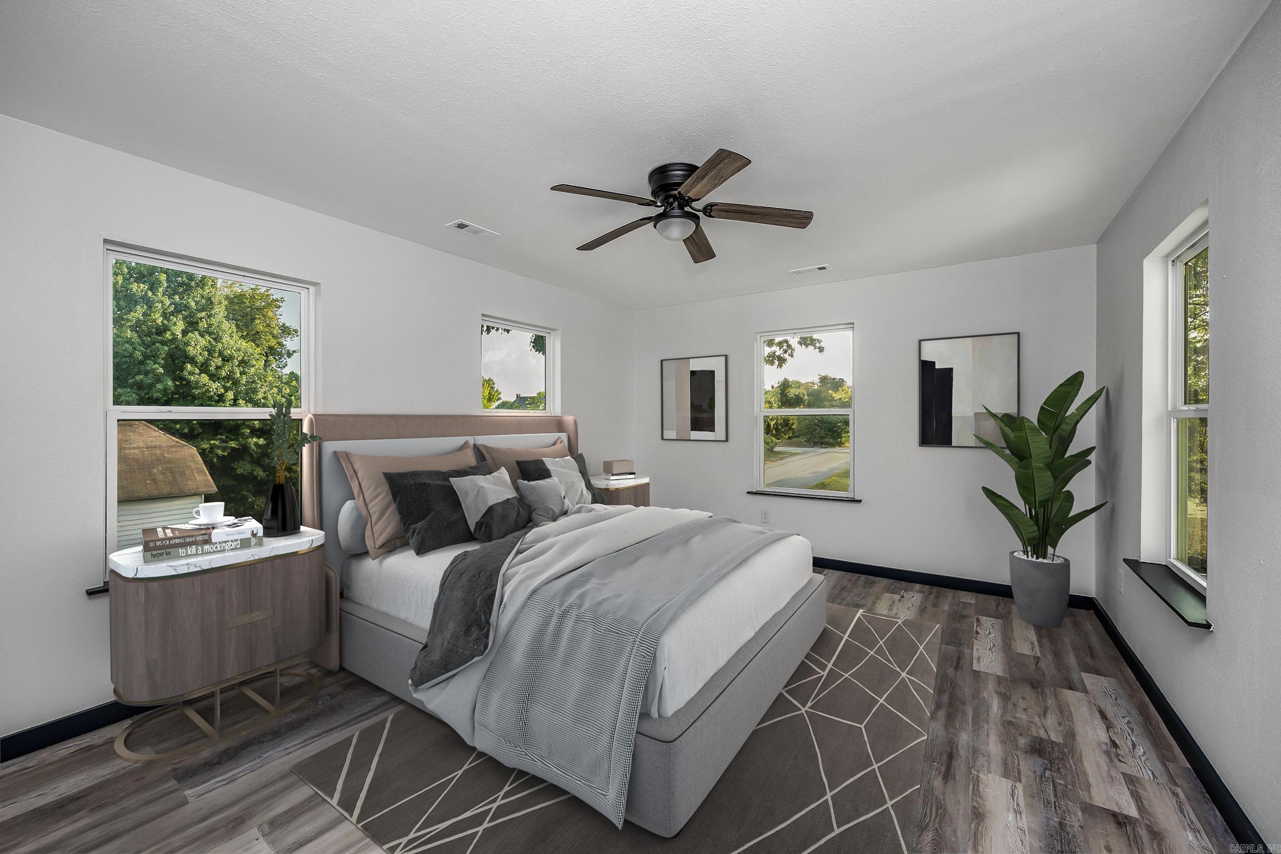 2522 Broadway Street