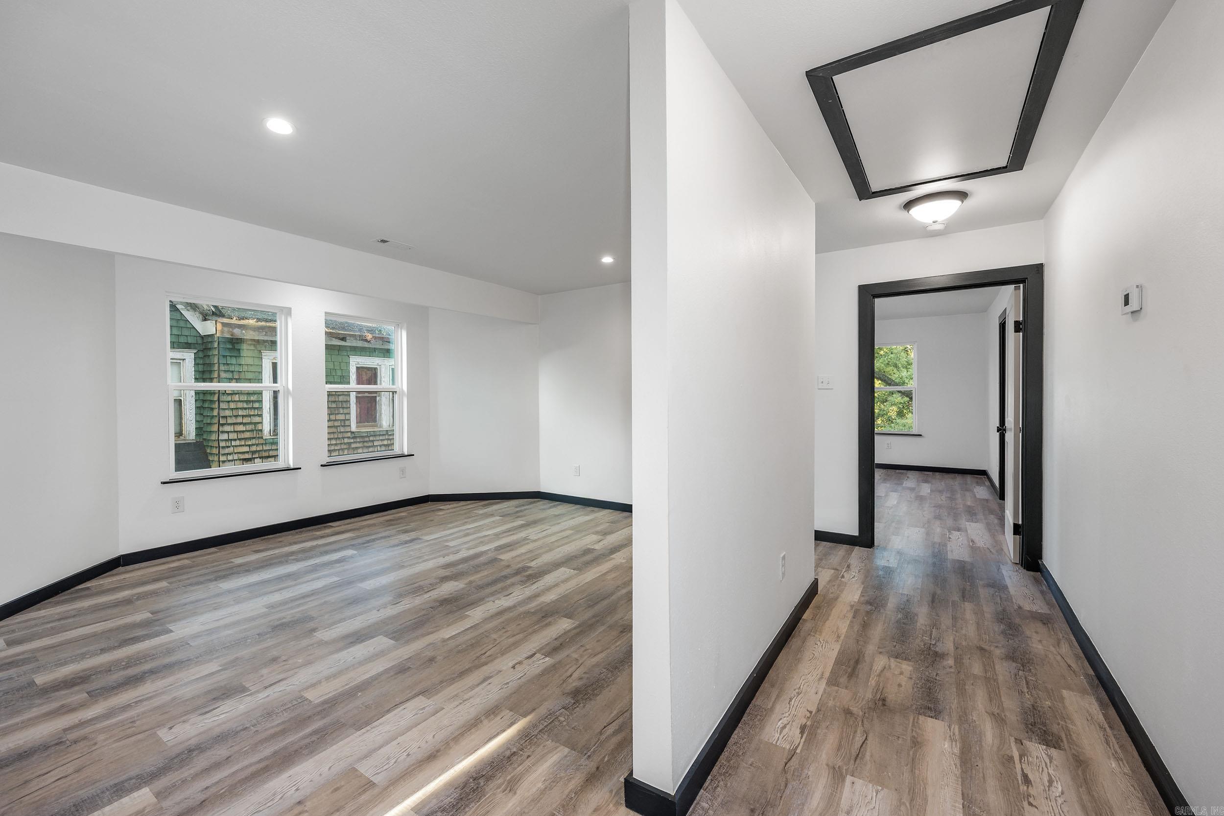 2522 Broadway Street