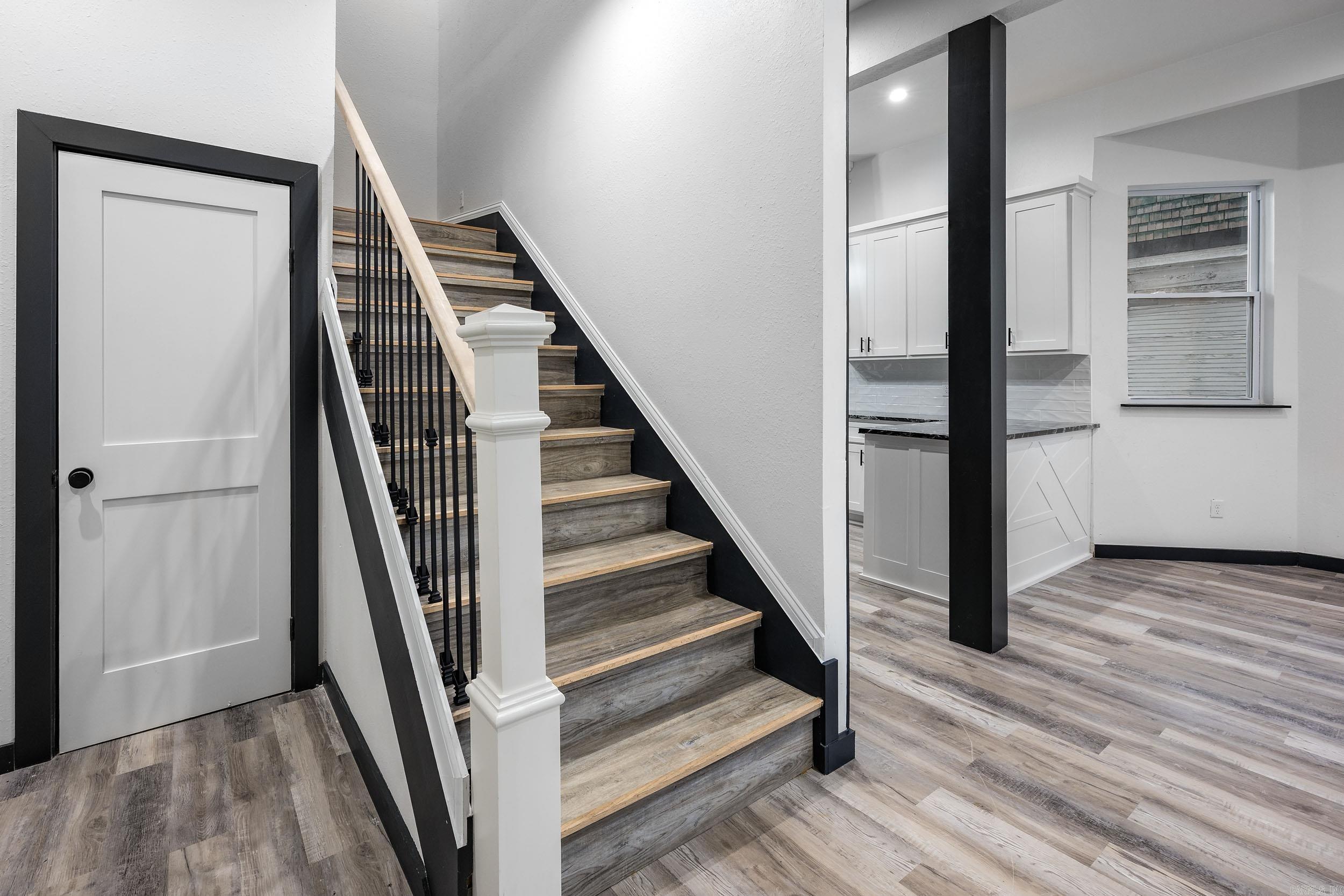 2522 Broadway Street