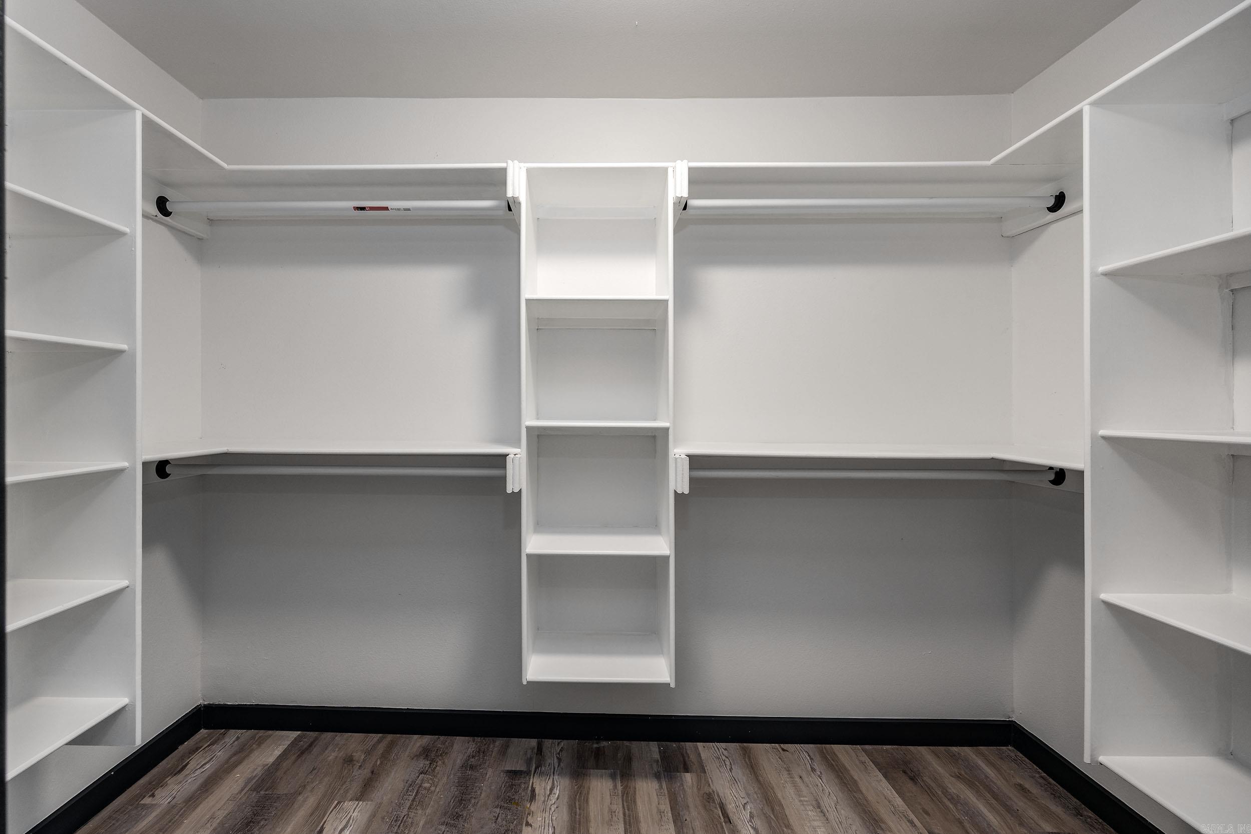 2522 Broadway Street