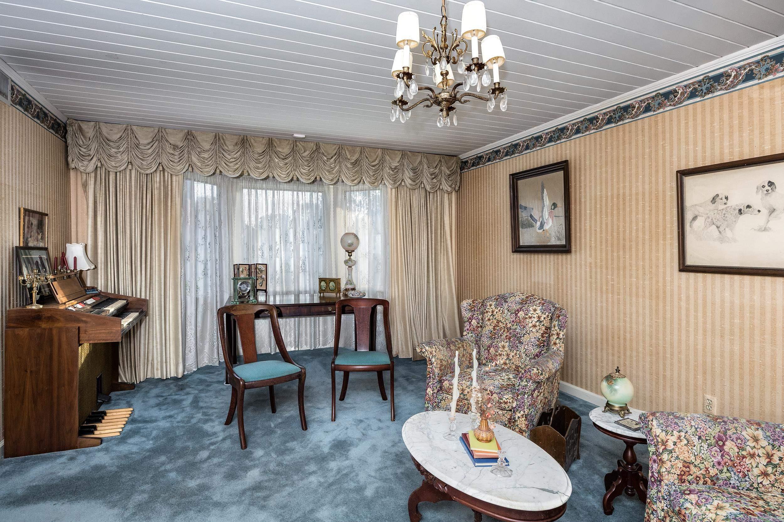 423 W Narroway Street