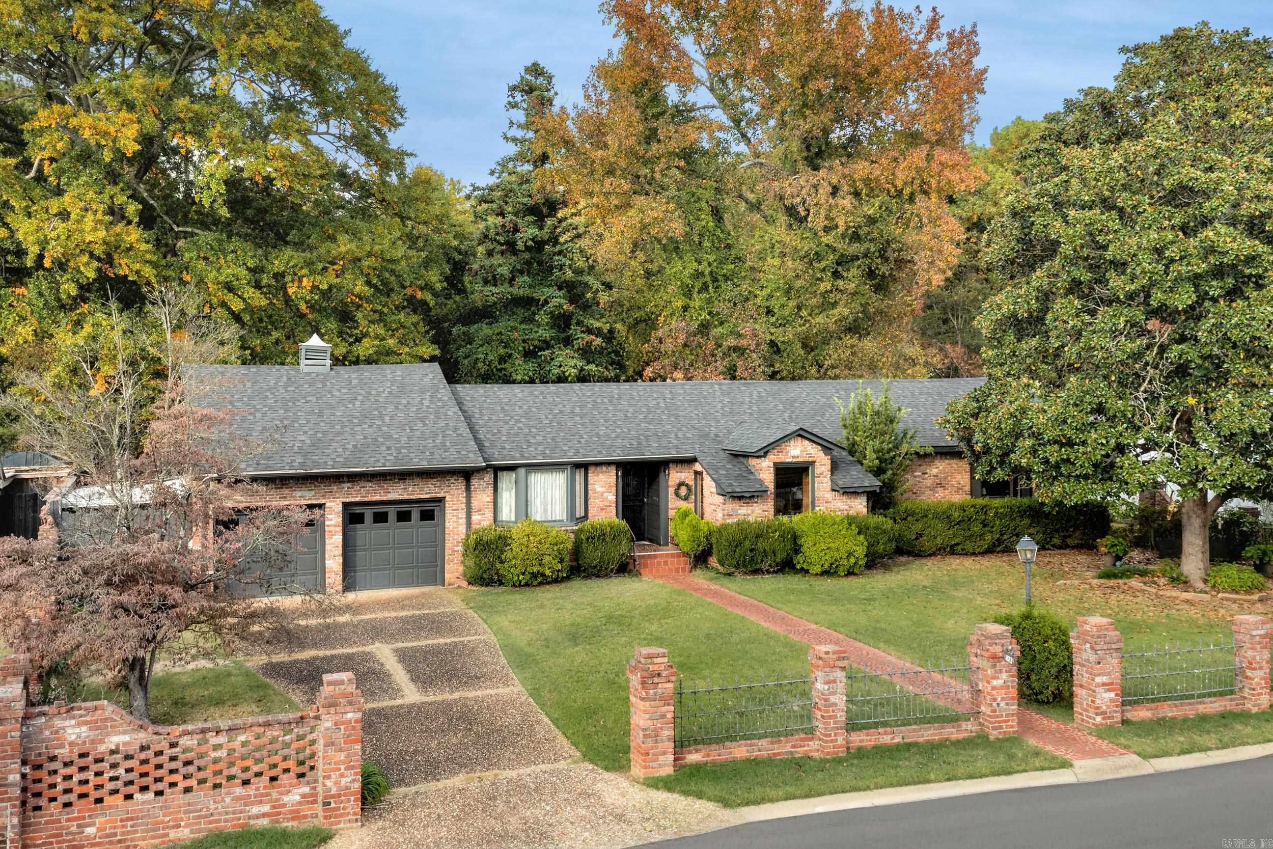 423 W Narroway Street