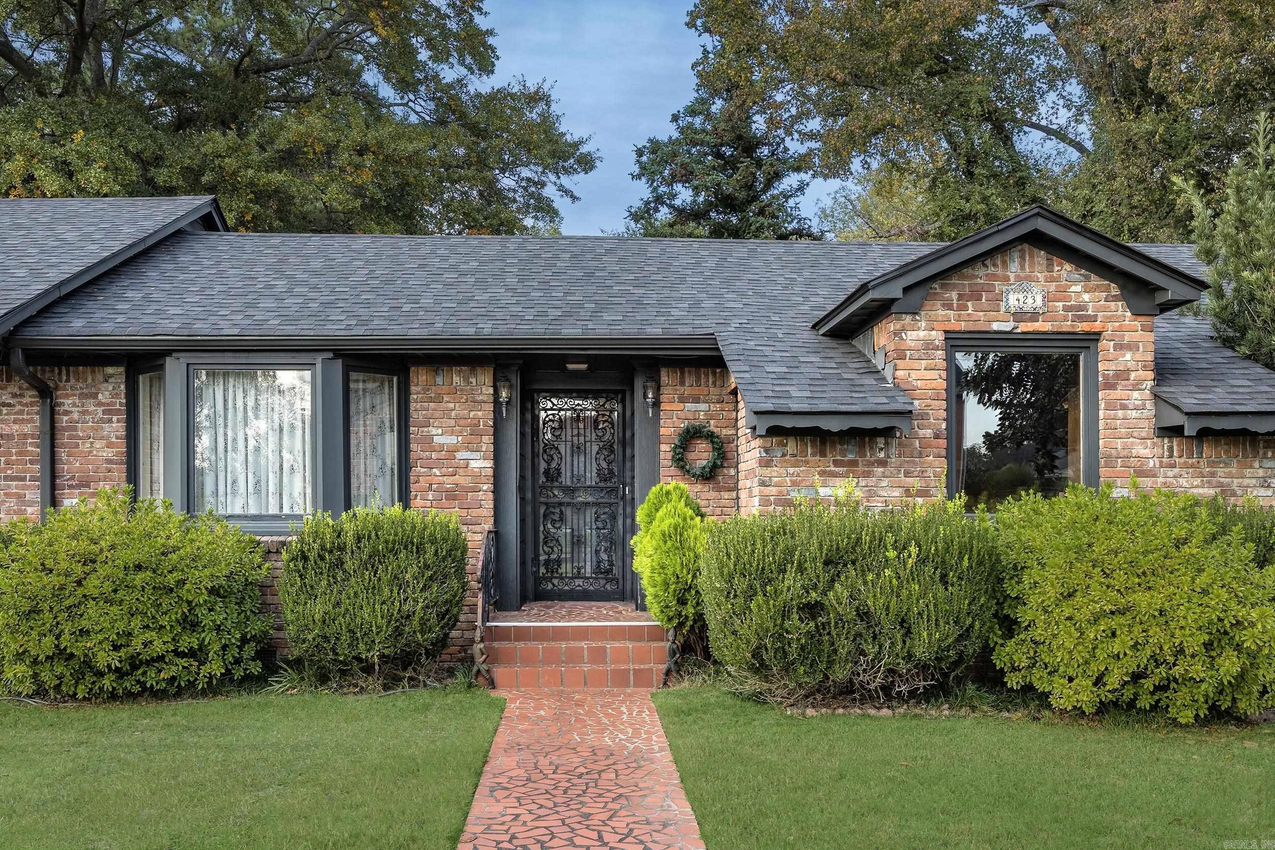 423 W Narroway Street