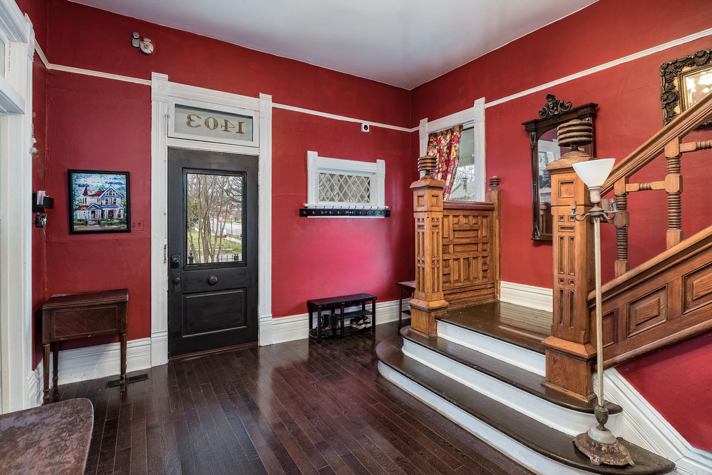 1403 S Center Street