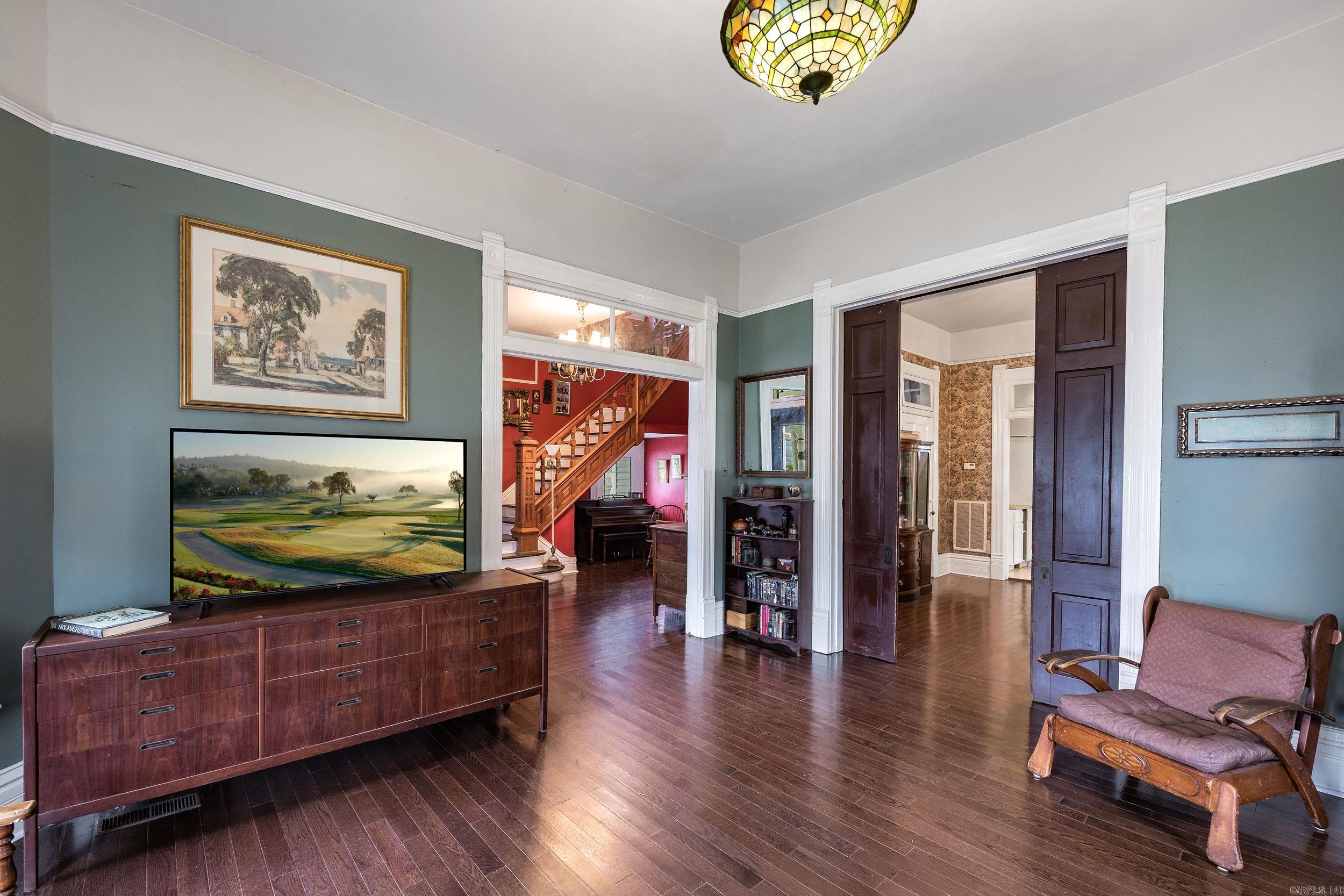 1403 S Center Street