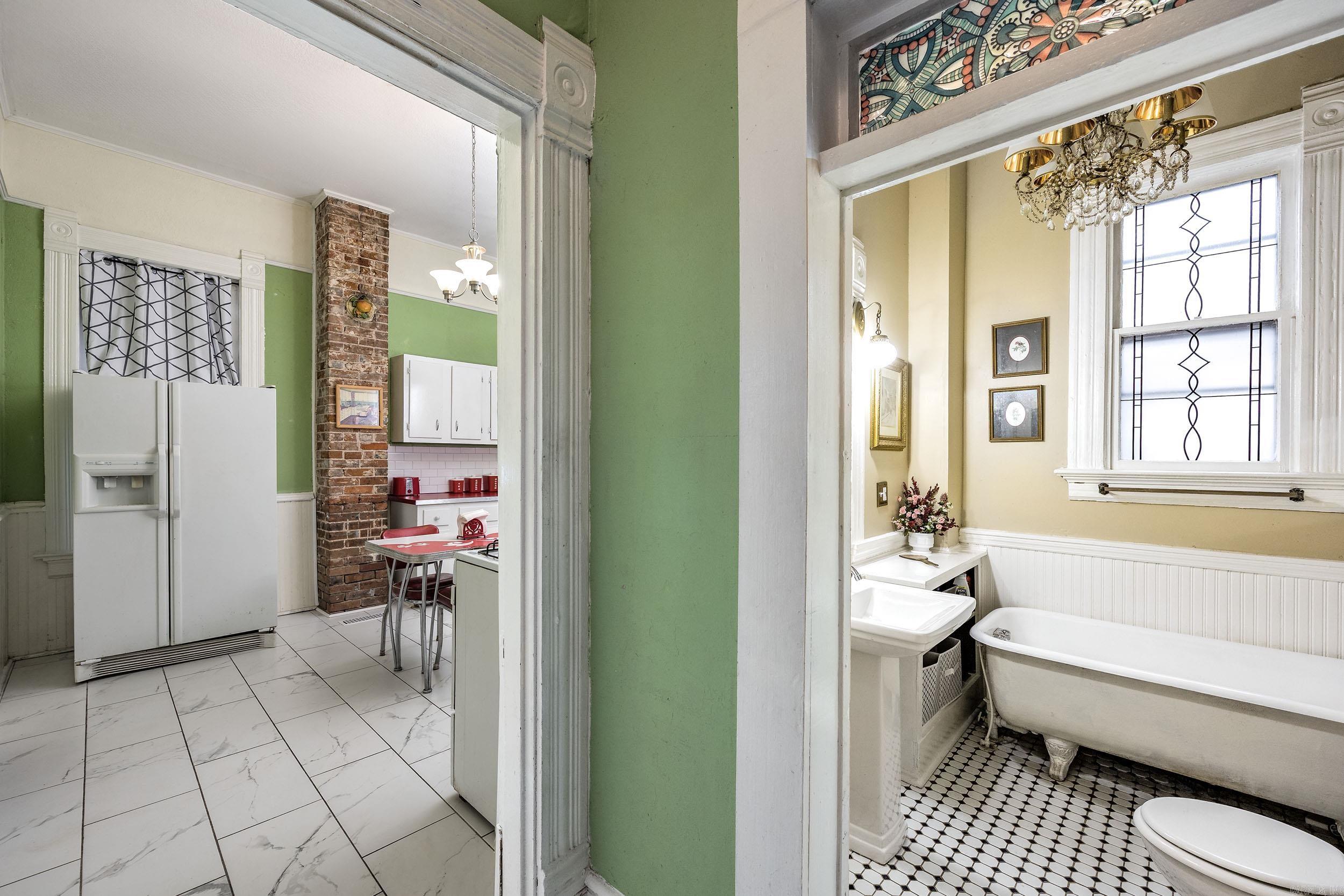 1403 S Center Street