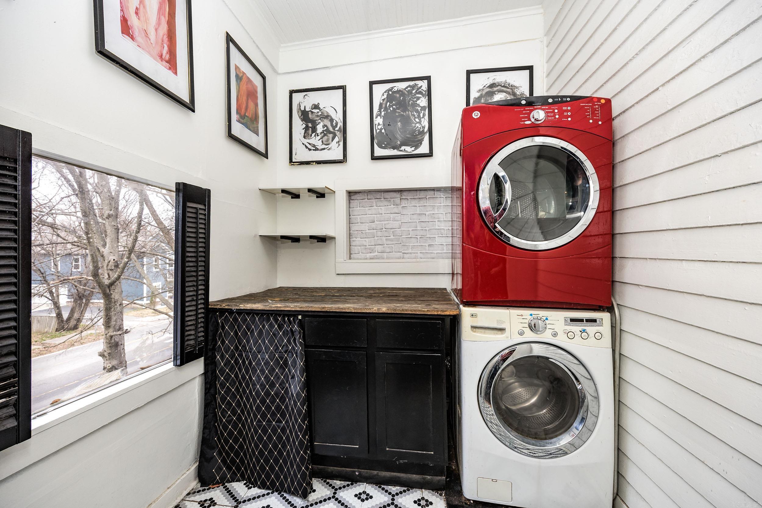 1403 S Center Street