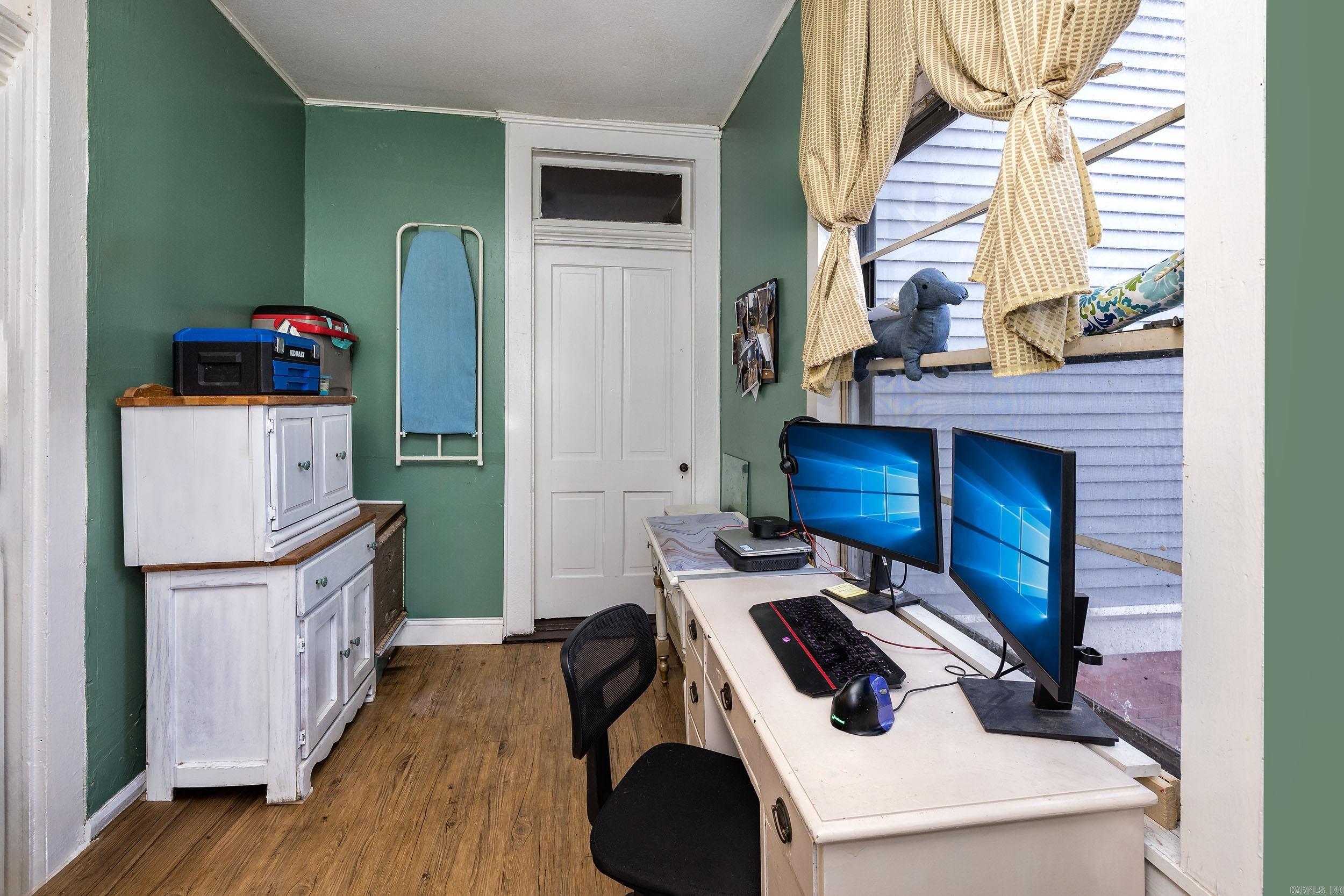 1403 S Center Street