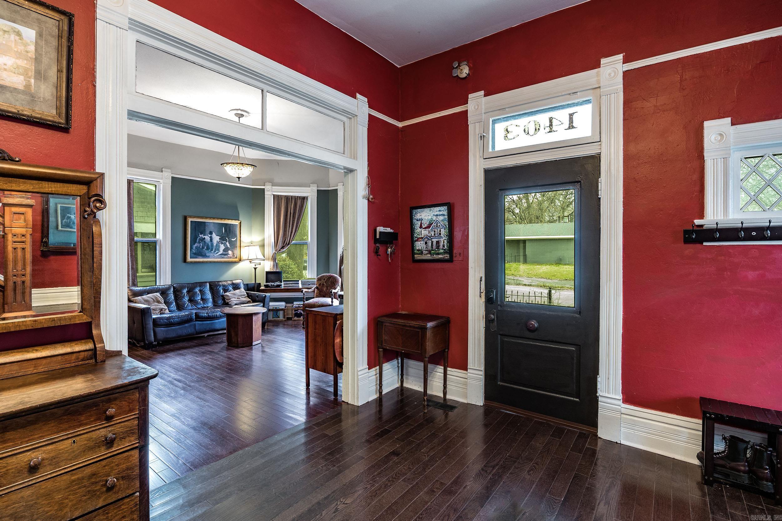 1403 S Center Street