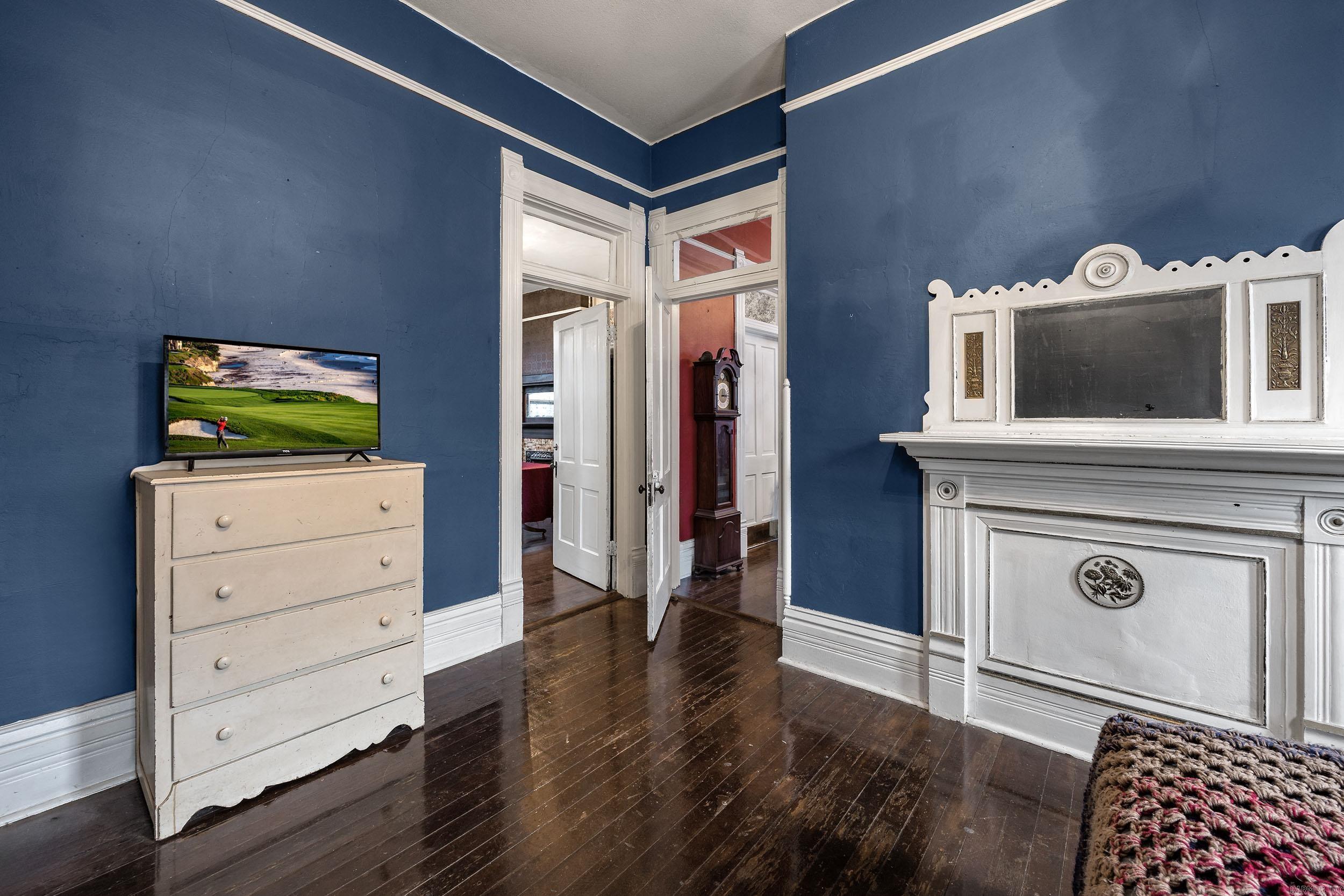 1403 S Center Street