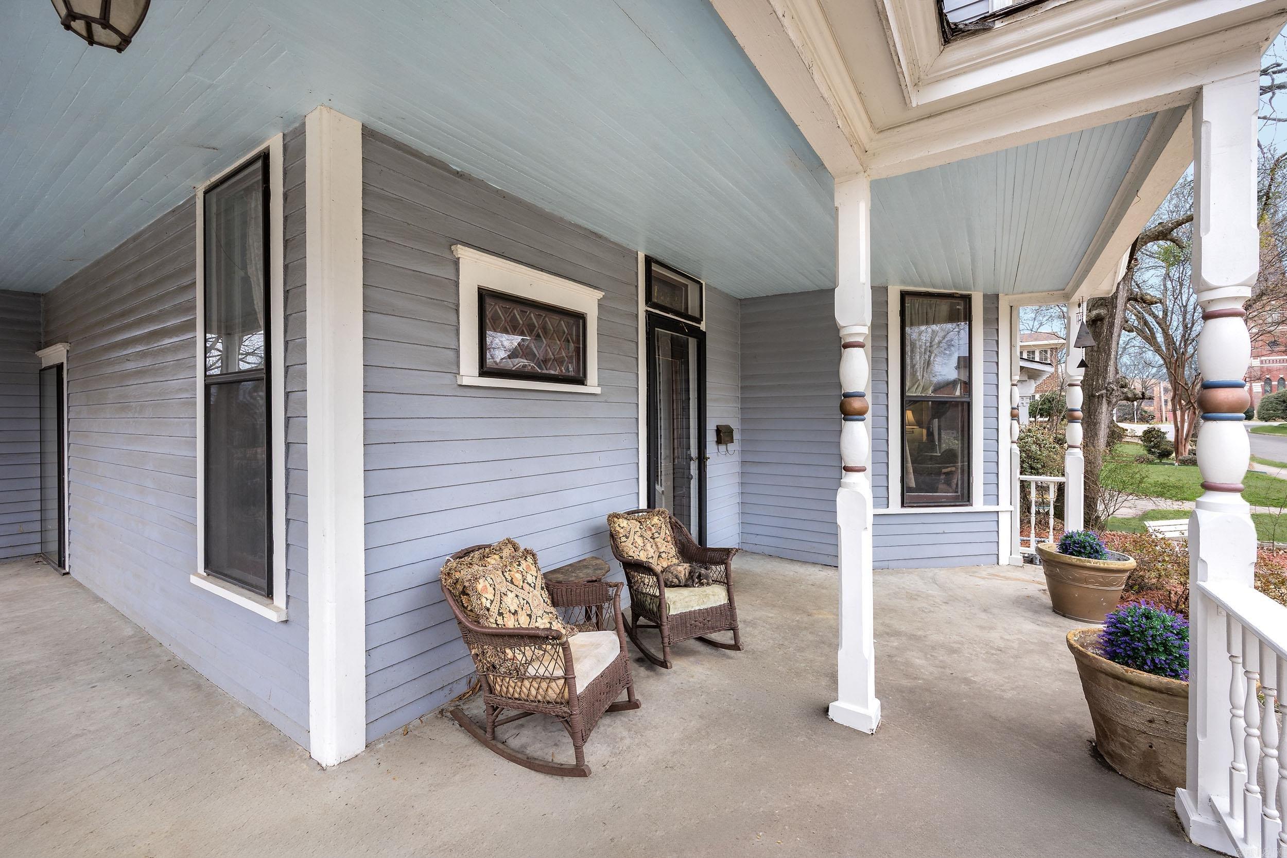 1403 S Center Street