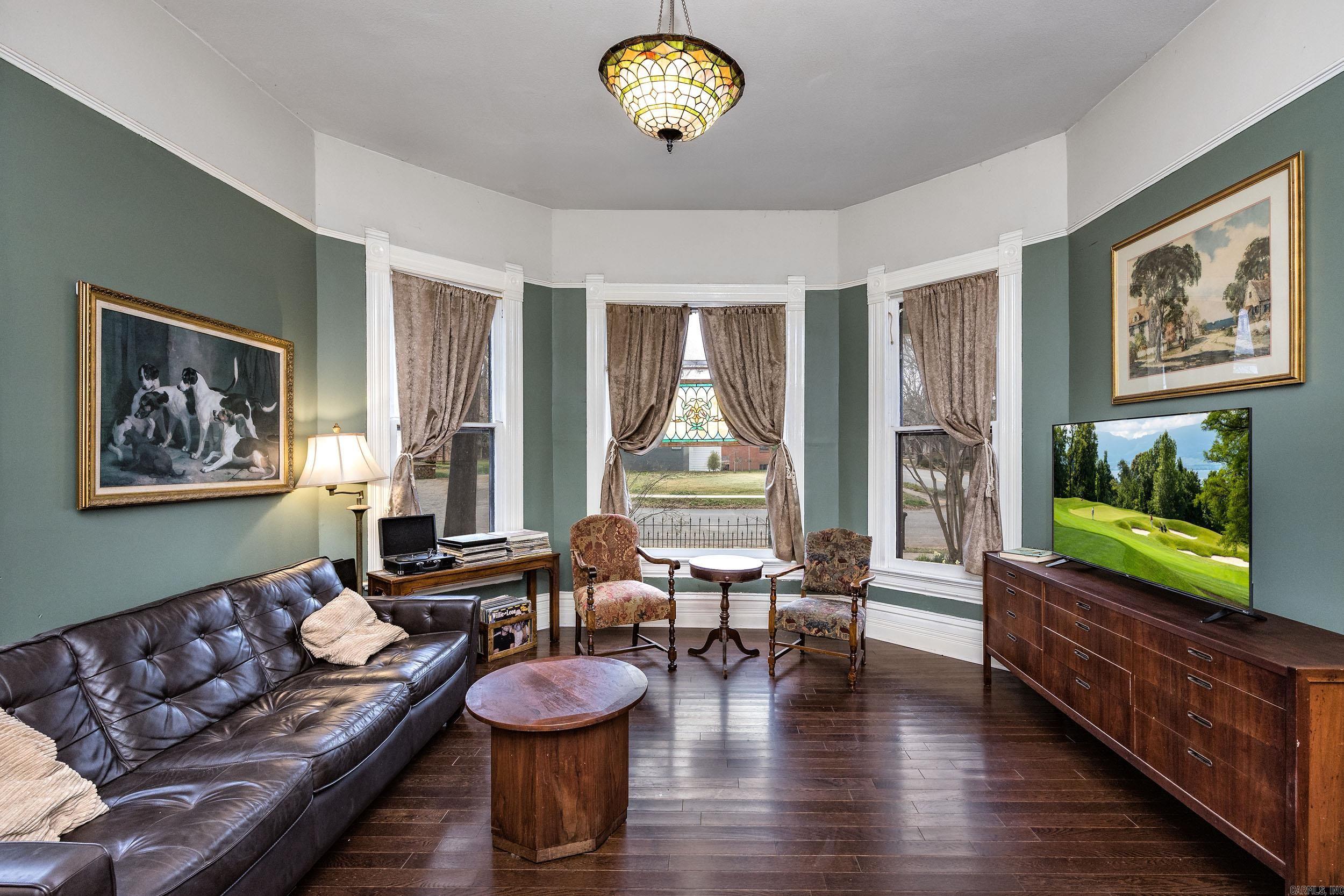 1403 S Center Street