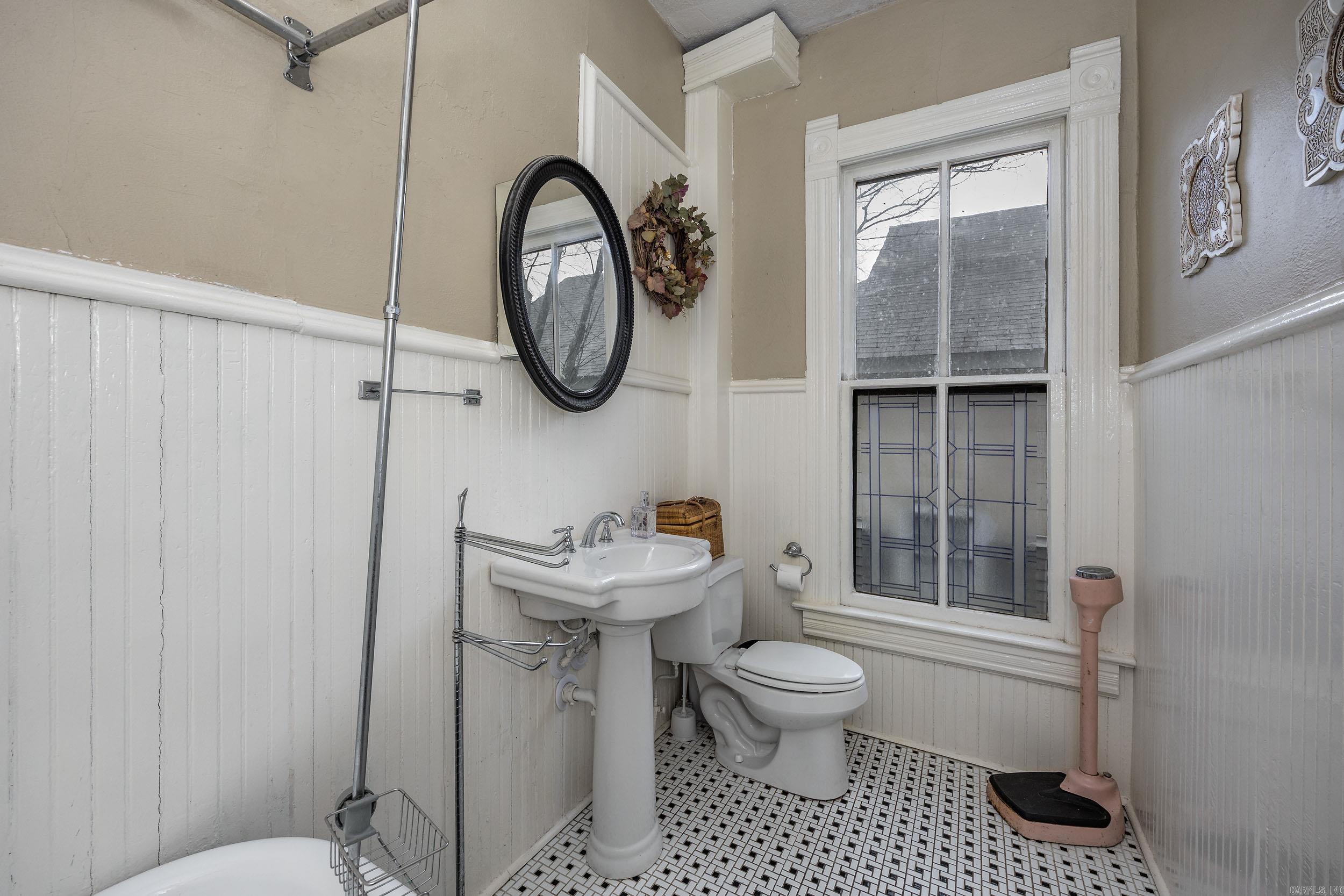 1403 S Center Street