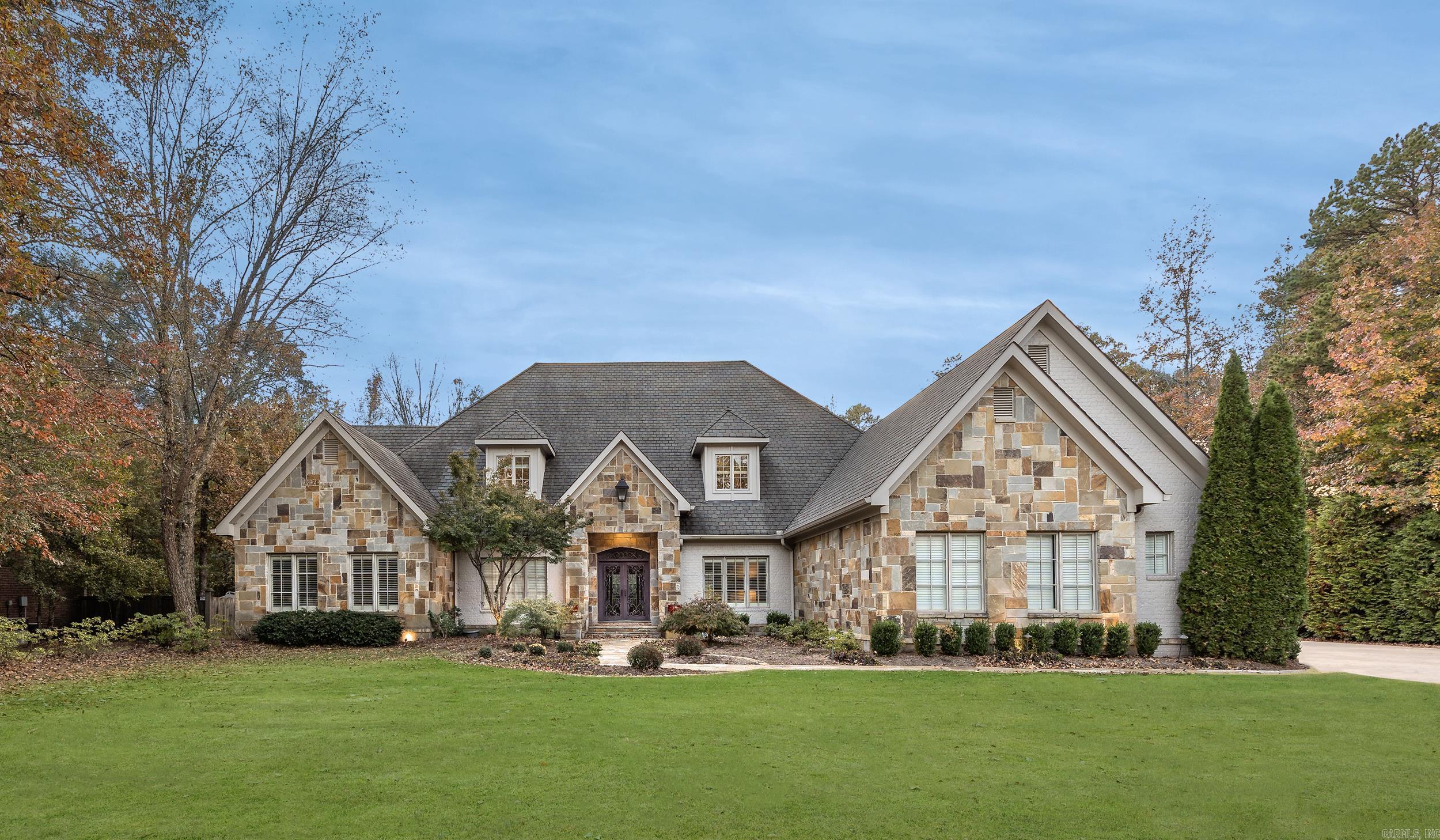 14 Sologne Circle