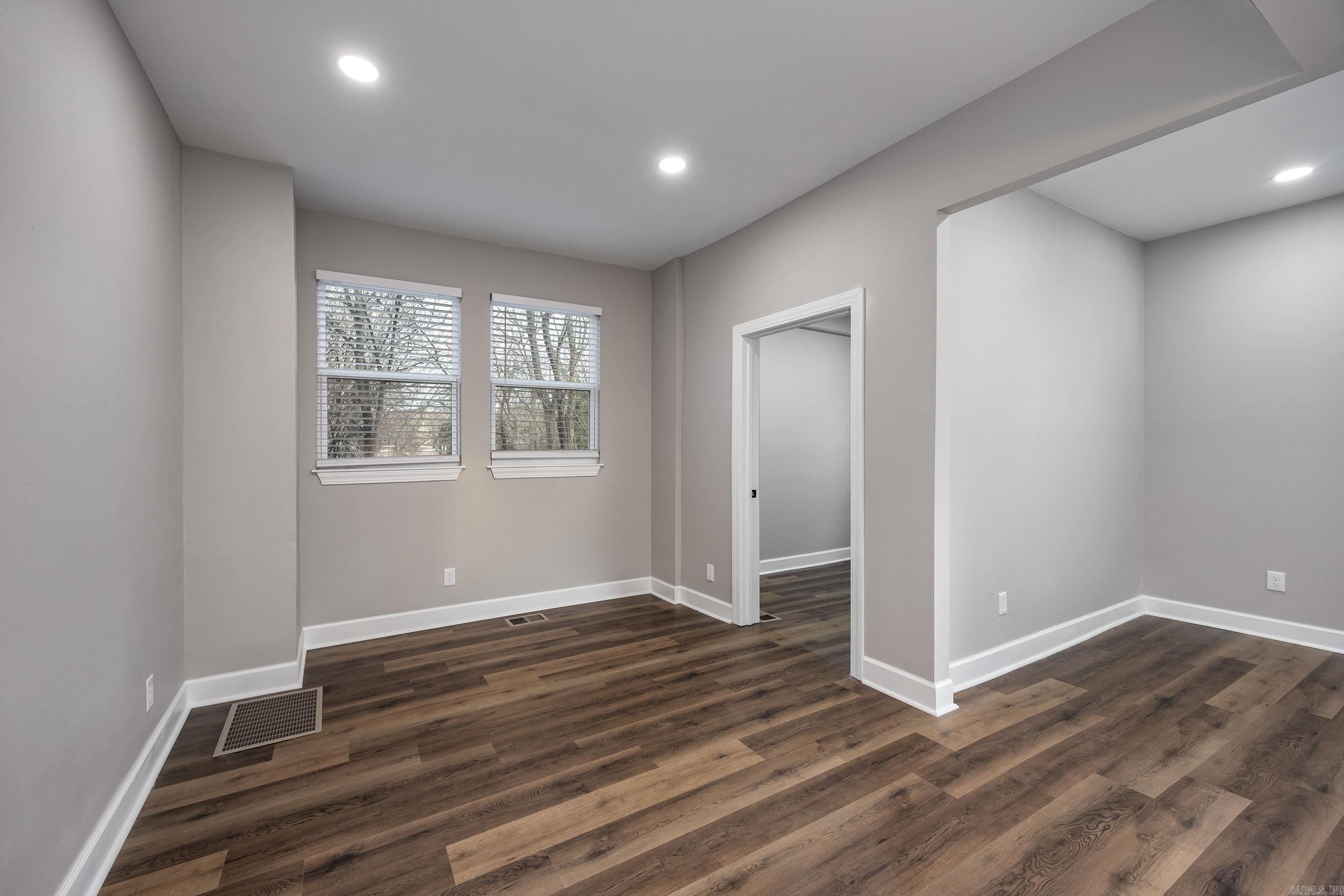 1105 W 24th Street