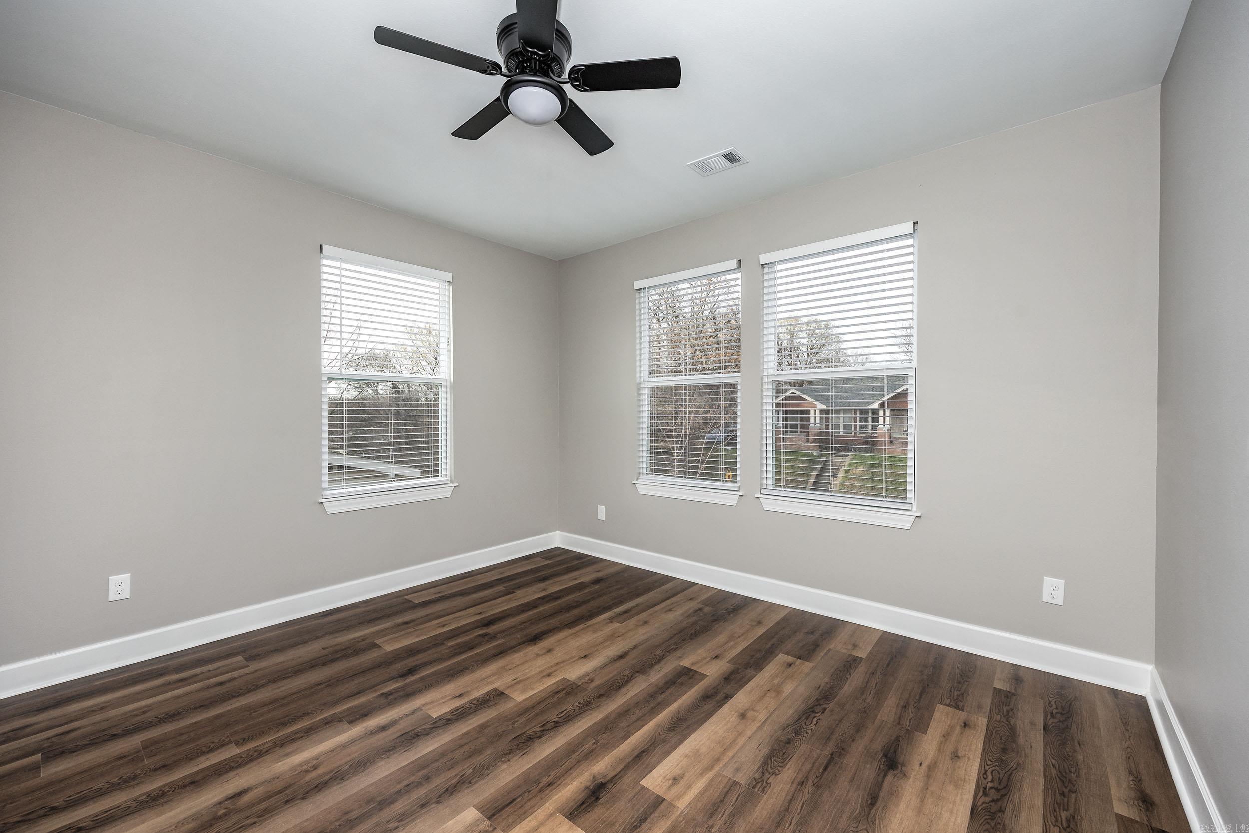 1105 W 24th Street
