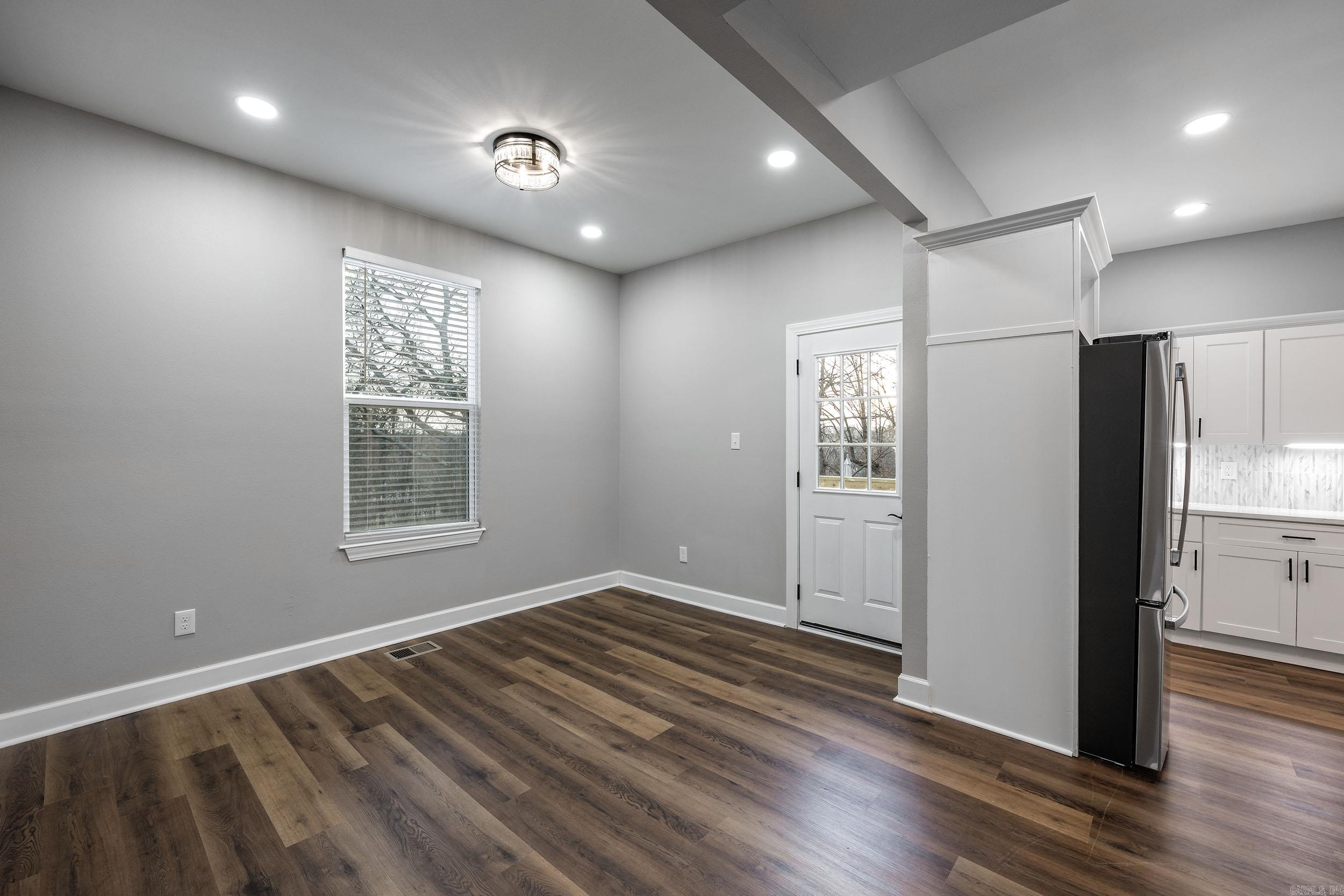 1105 W 24th Street