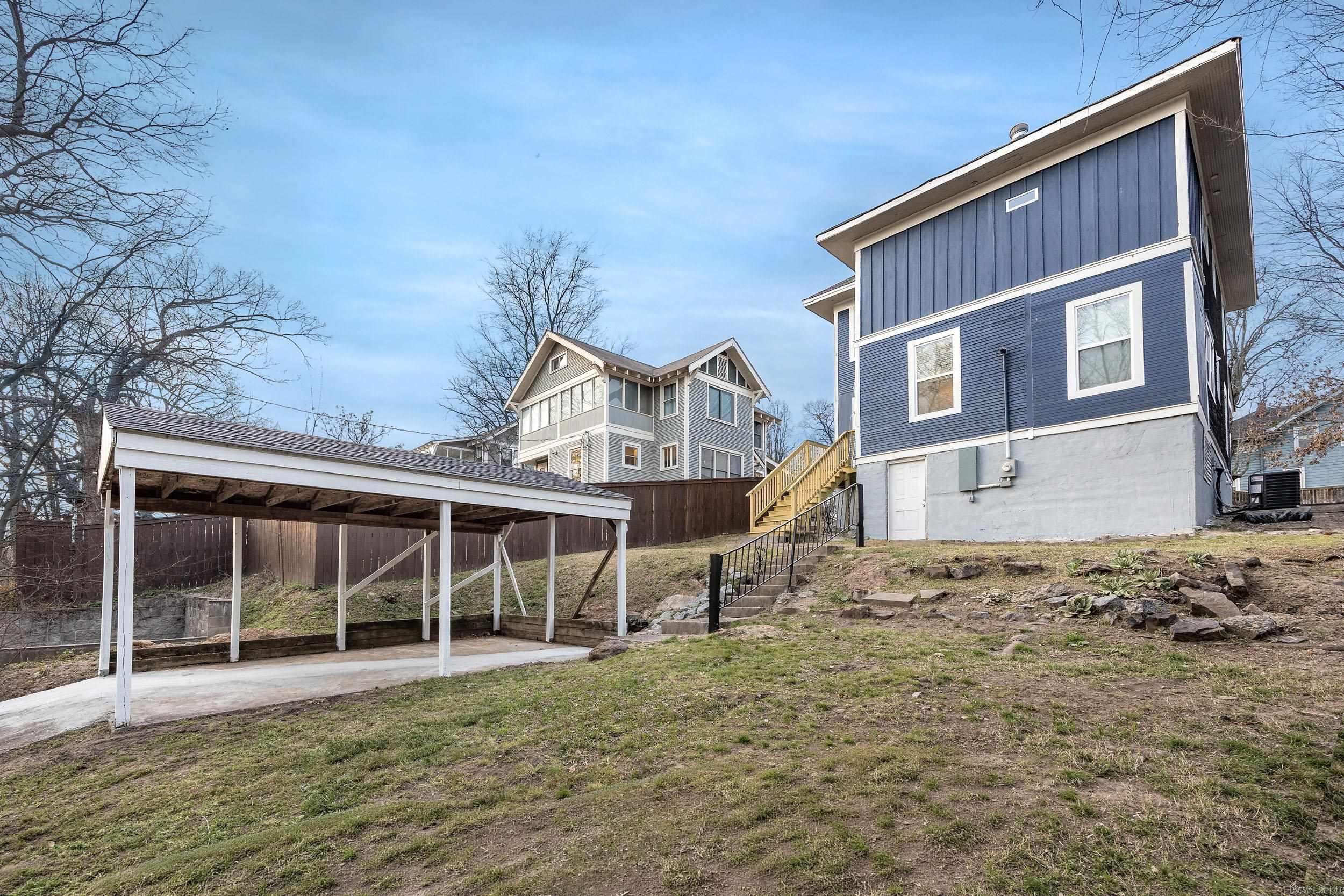 1105 W 24th Street