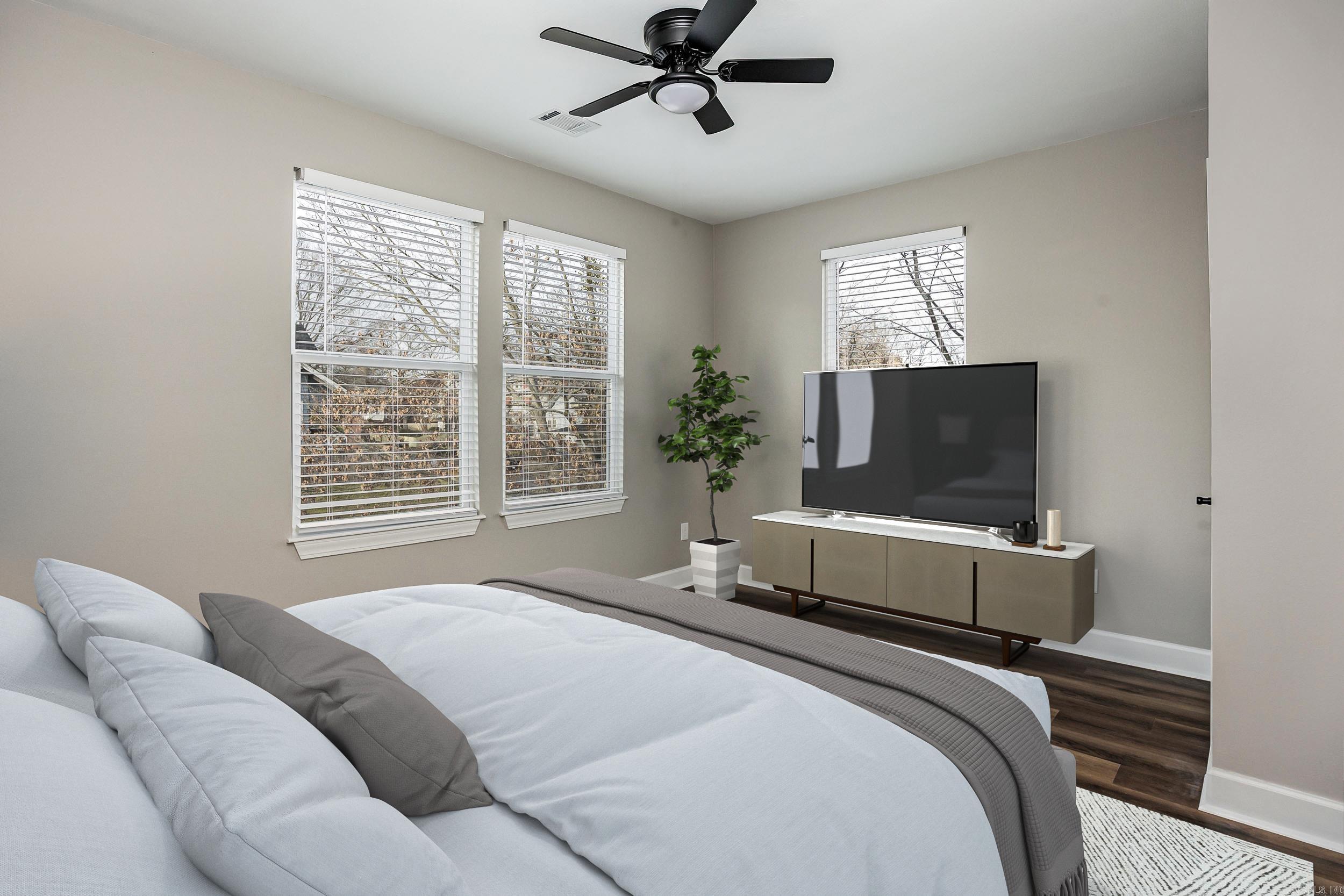 1105 W 24th Street