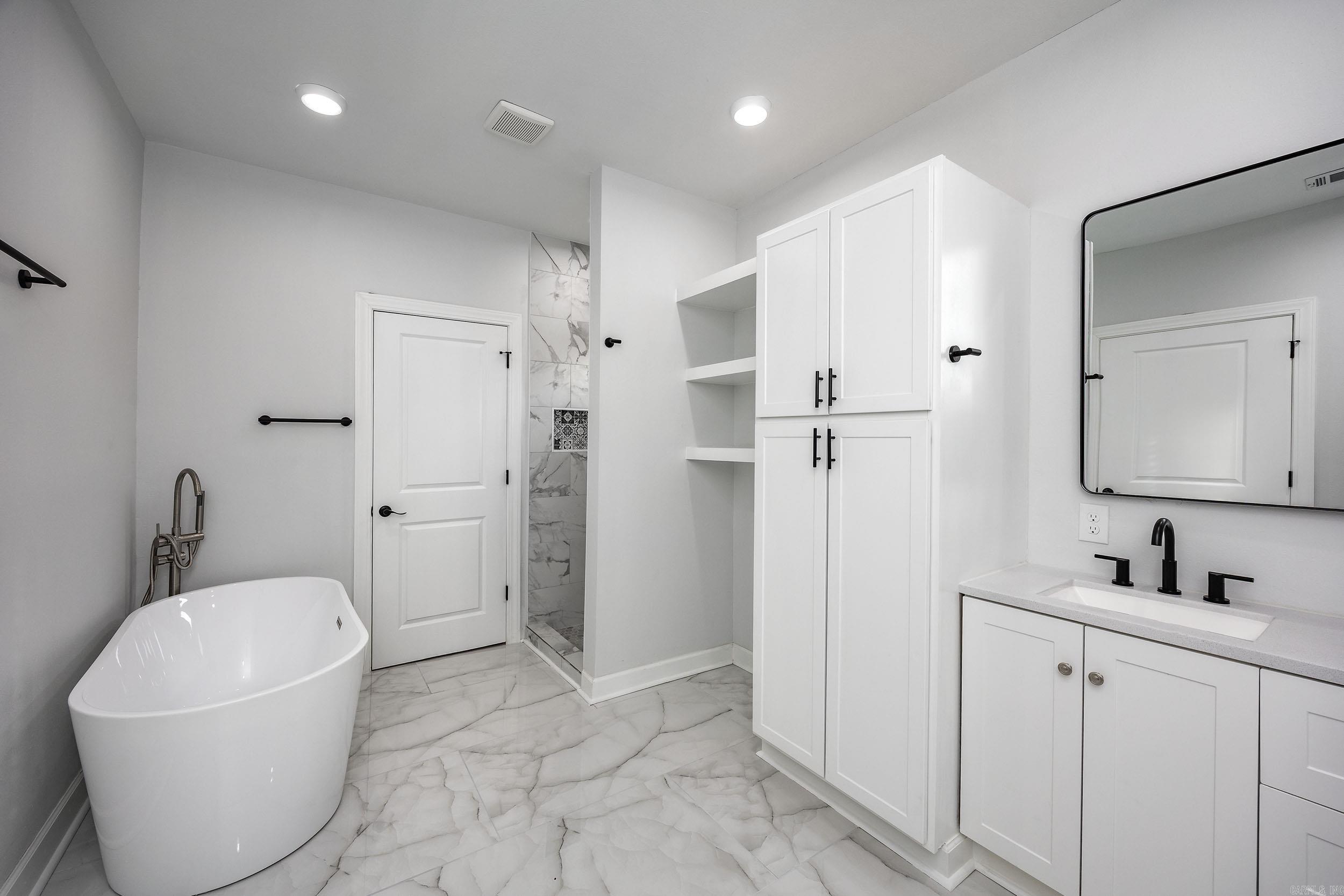 1105 W 24th Street