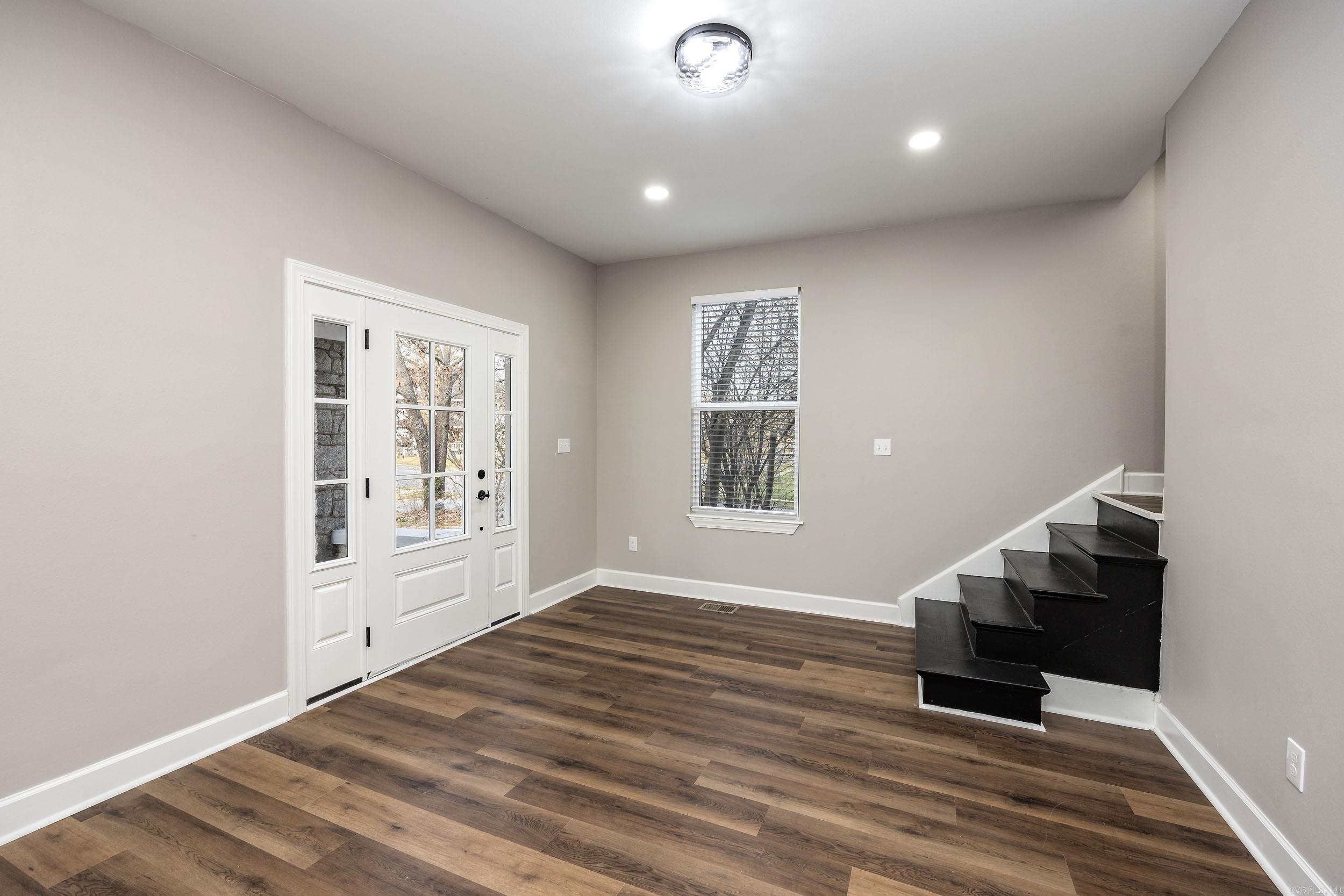 1105 W 24th Street