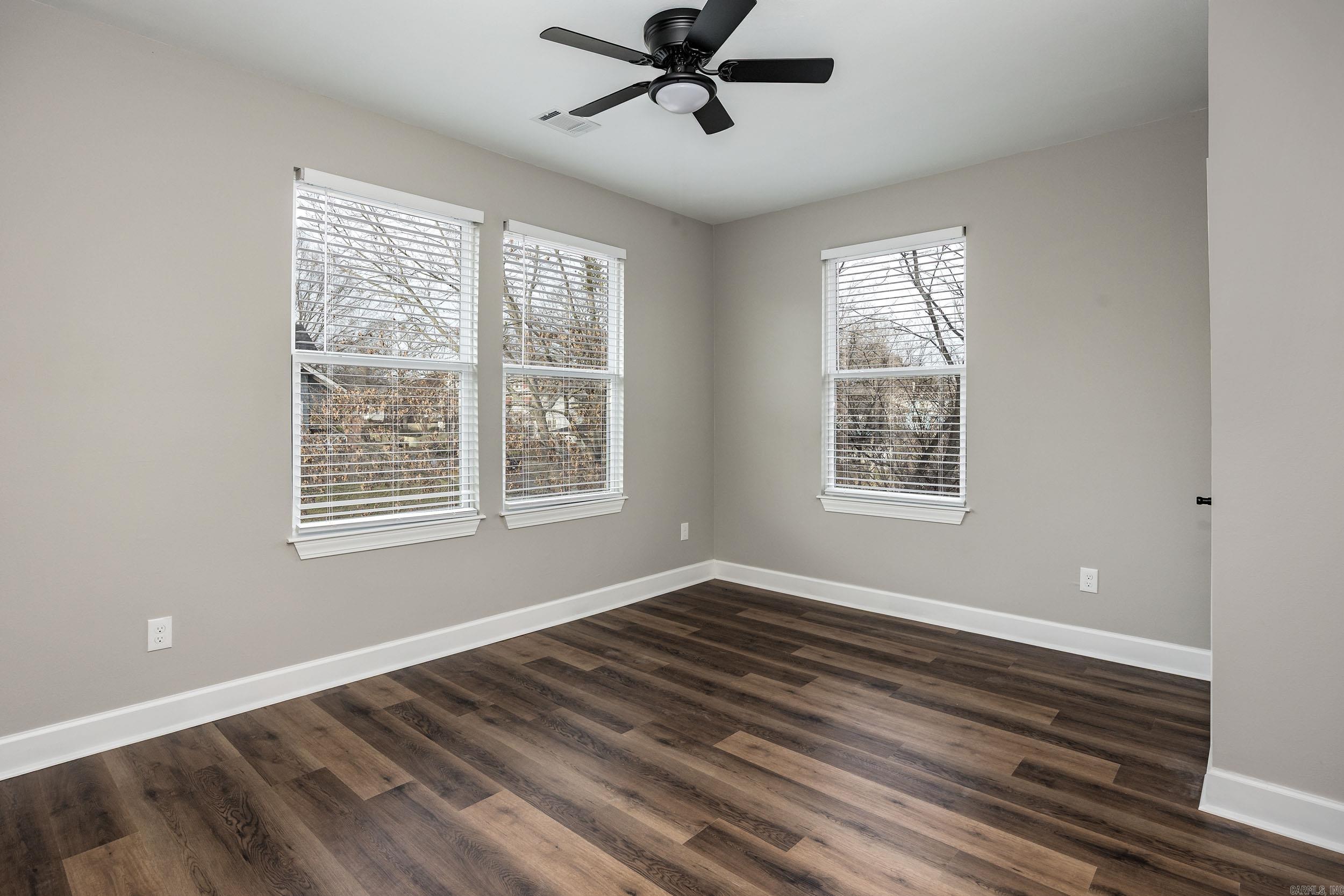 1105 W 24th Street