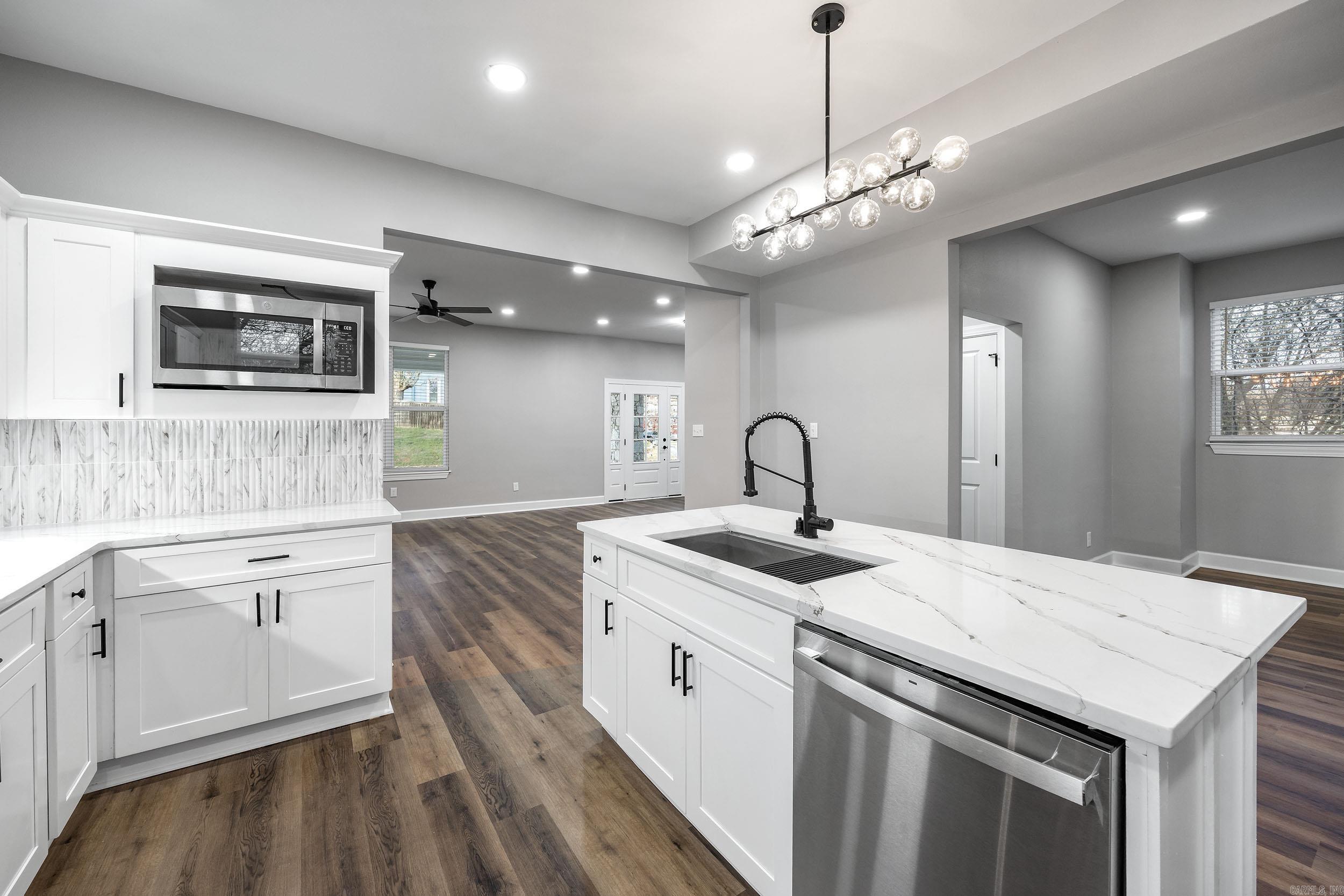 1105 W 24th Street