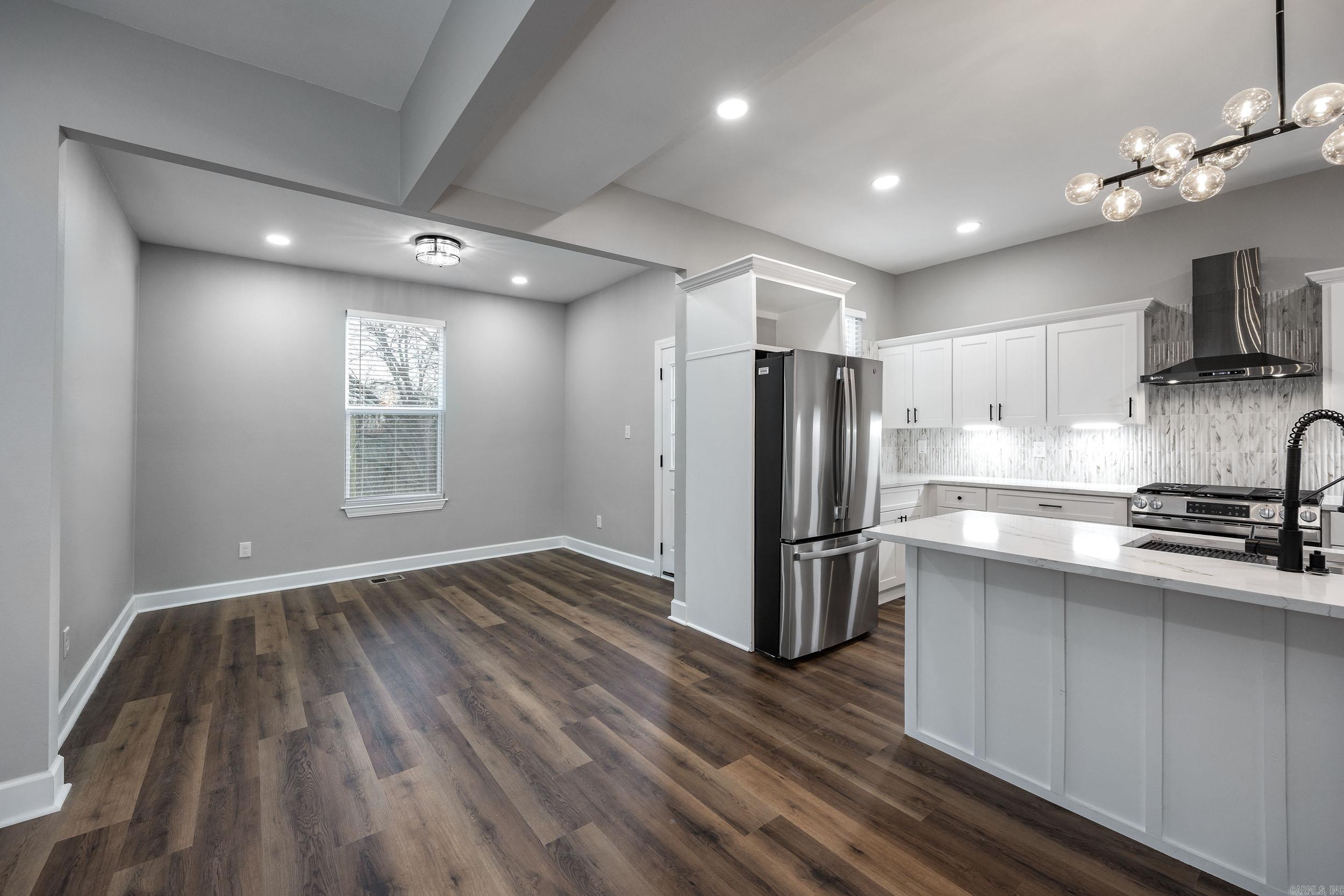 1105 W 24th Street