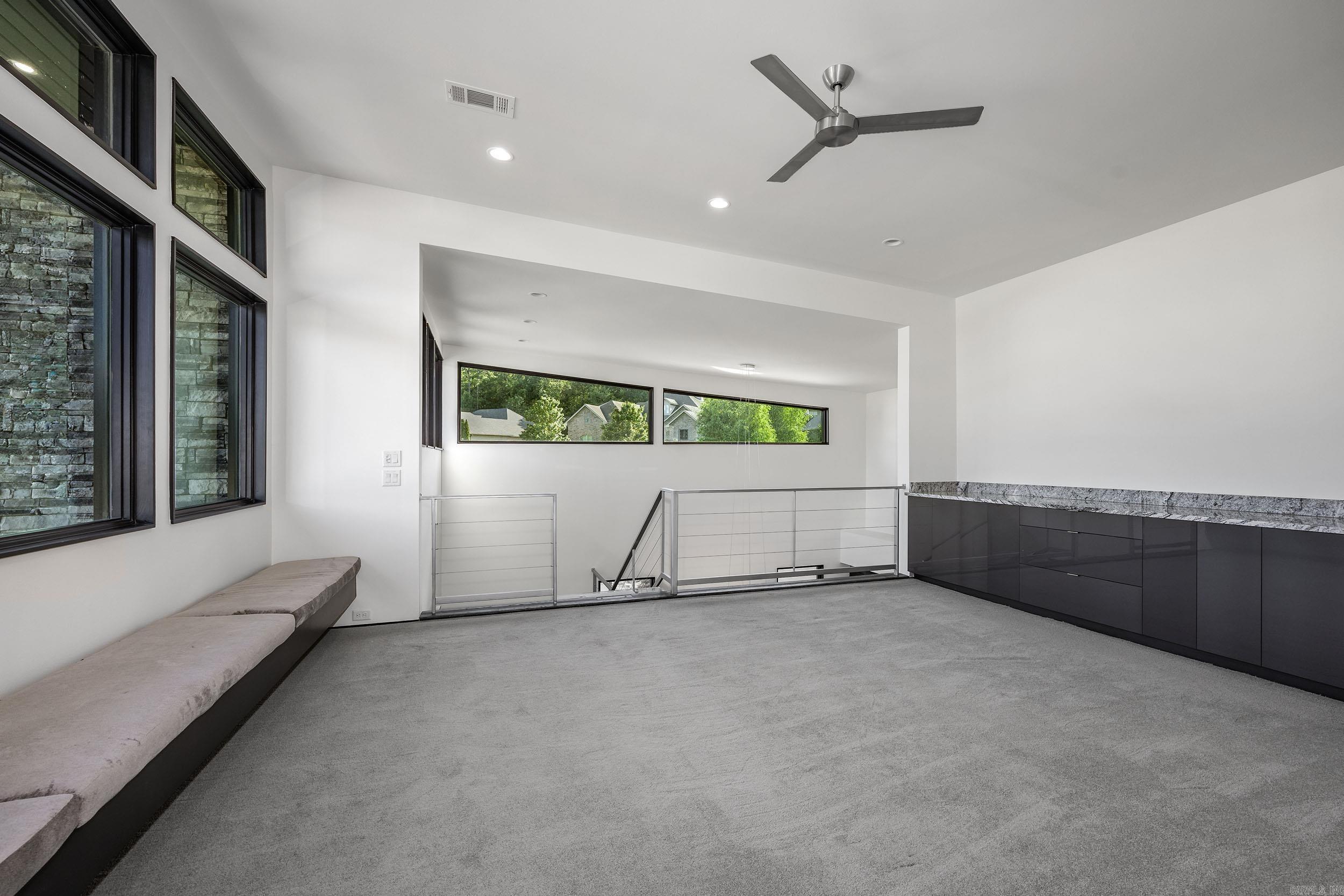 31 La Scala Court