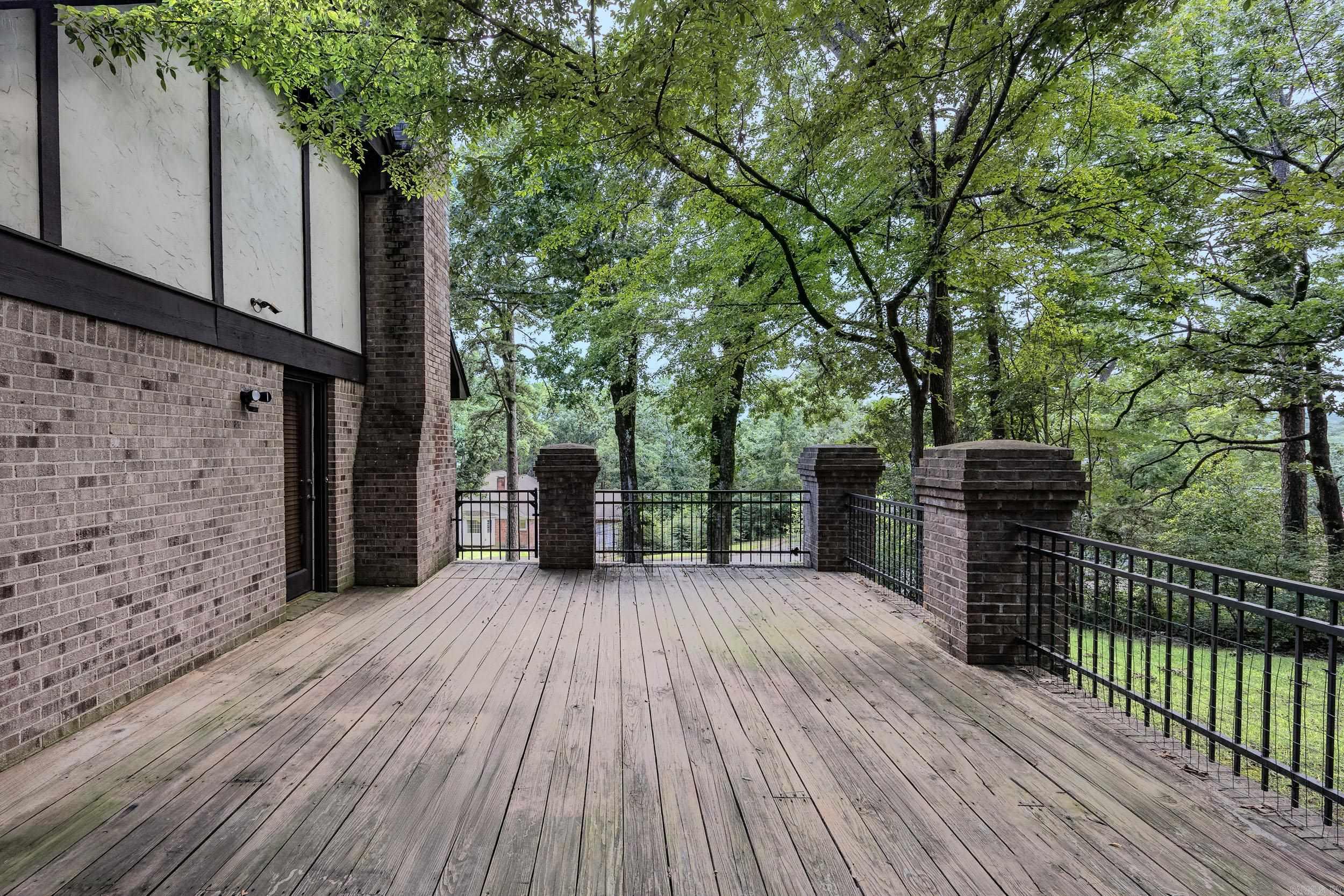 301 Valley Club Circle