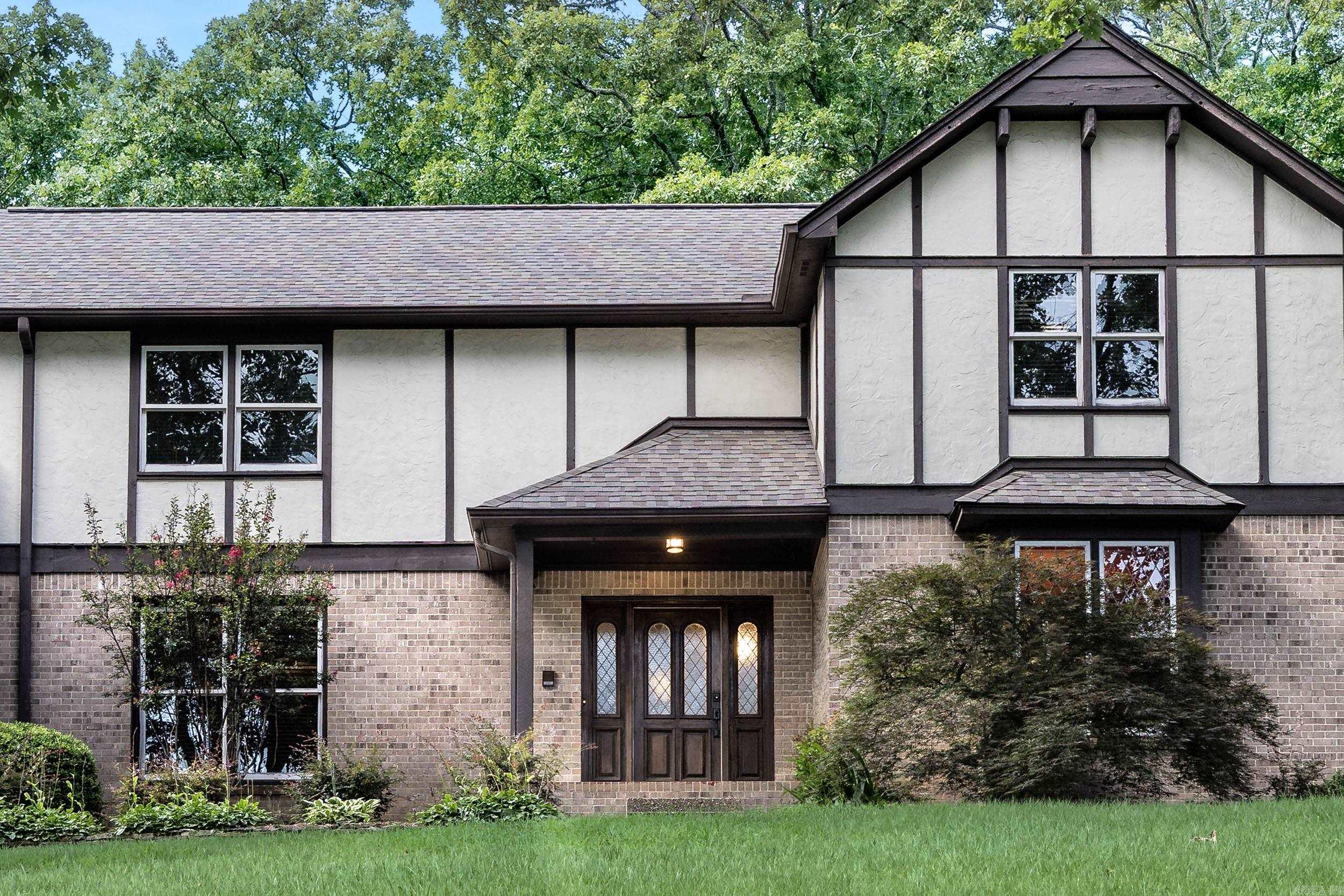 301 Valley Club Circle