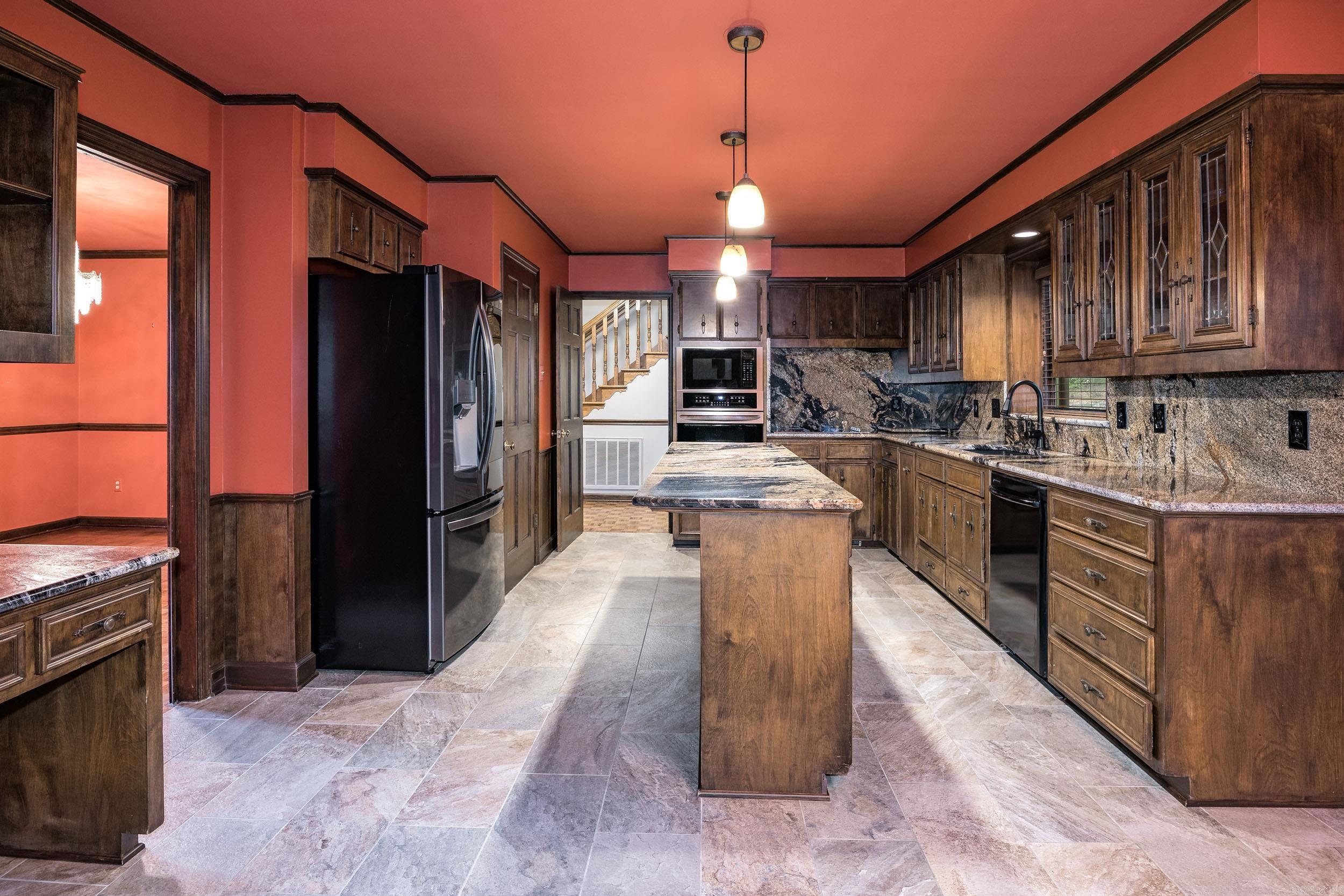 301 Valley Club Circle
