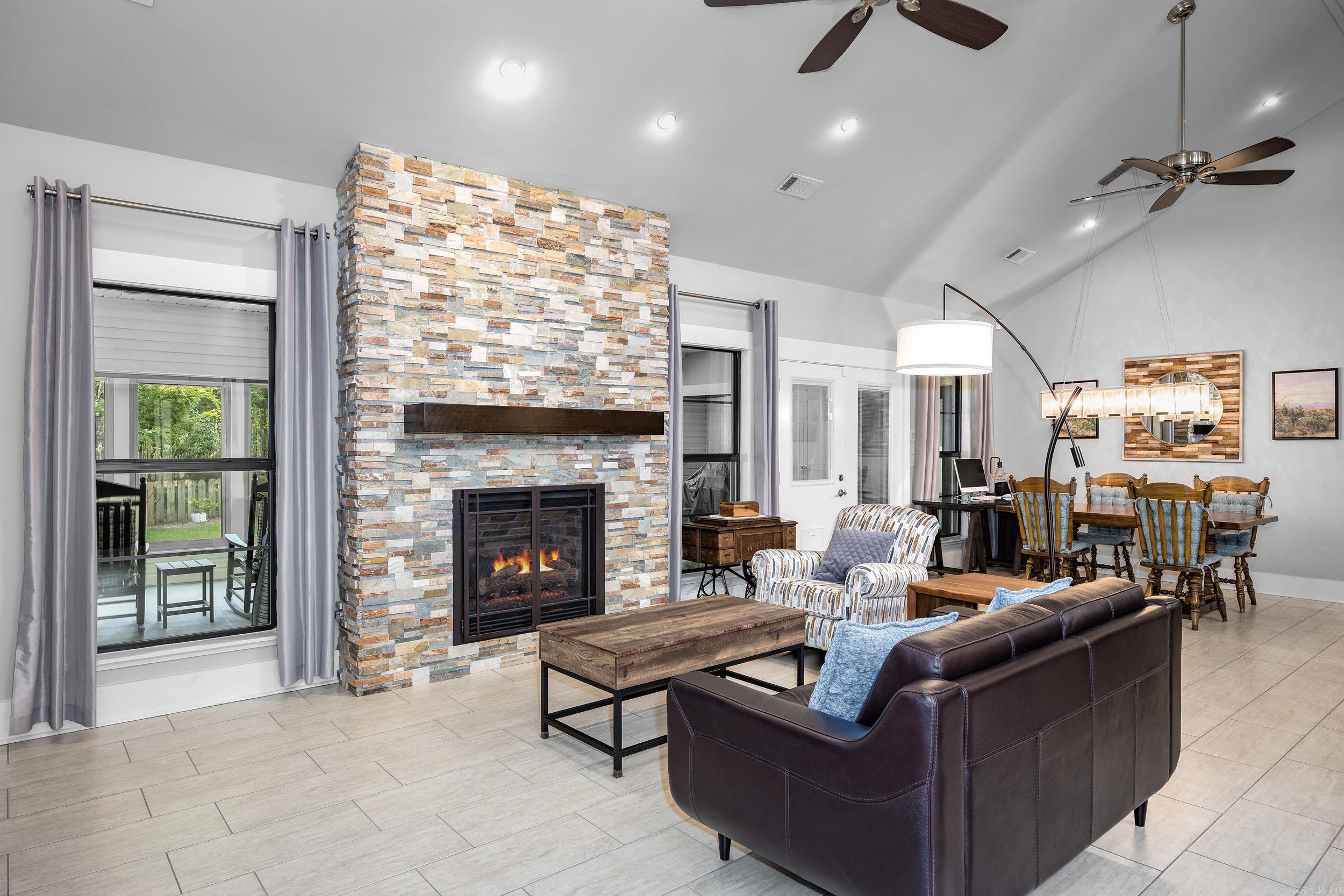 22 Stonecreek Court