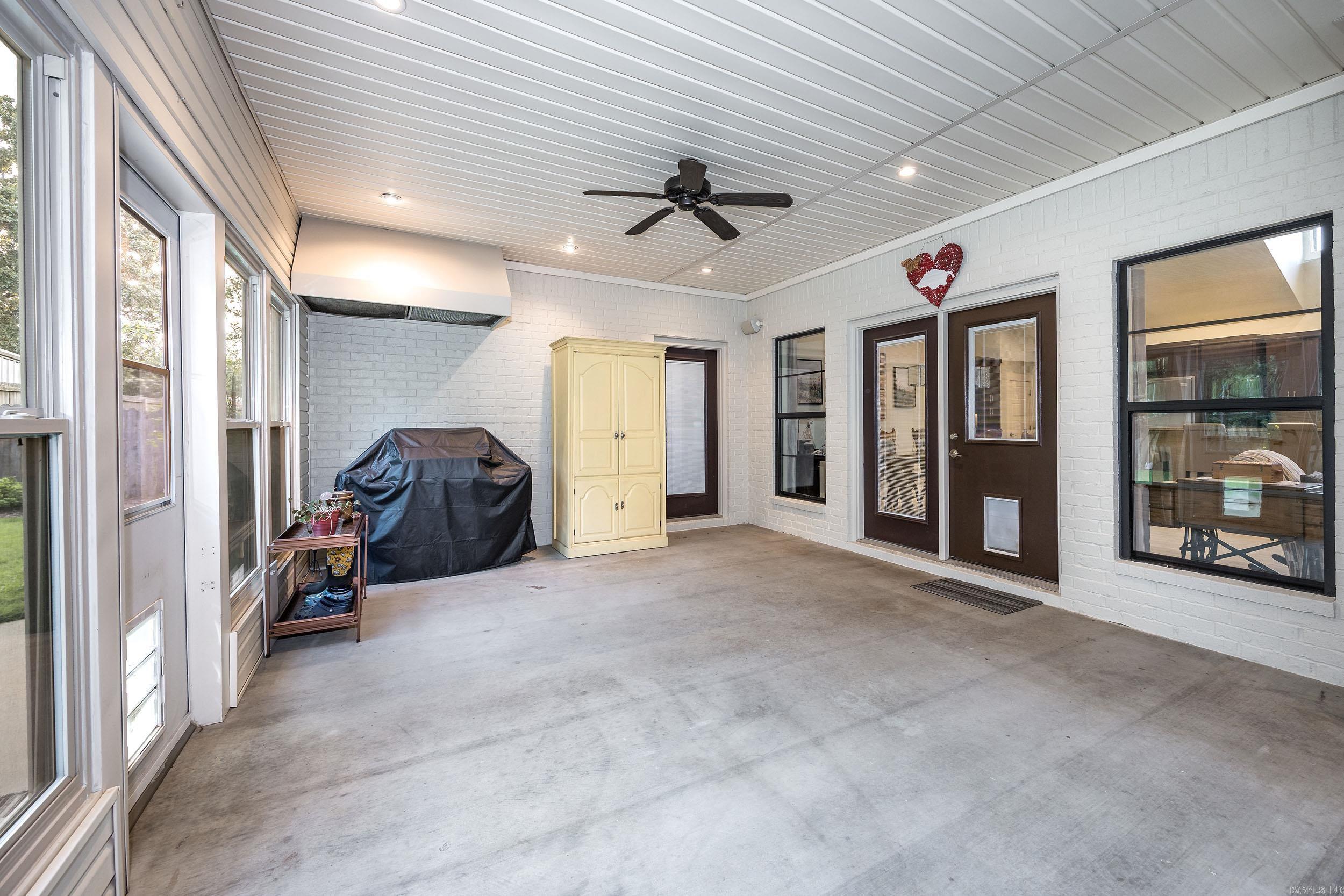 22 Stonecreek Court
