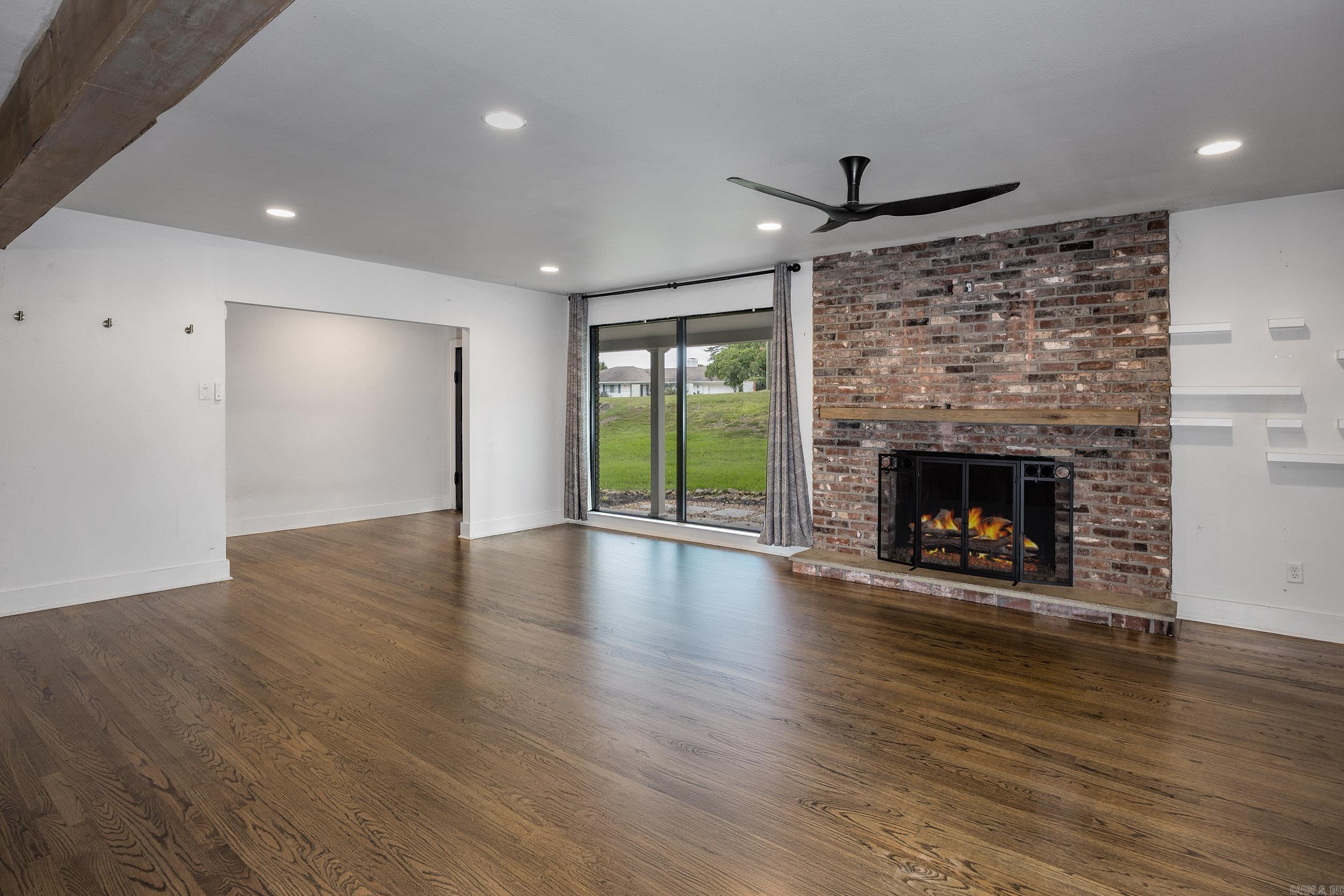 16 Robinwood Drive