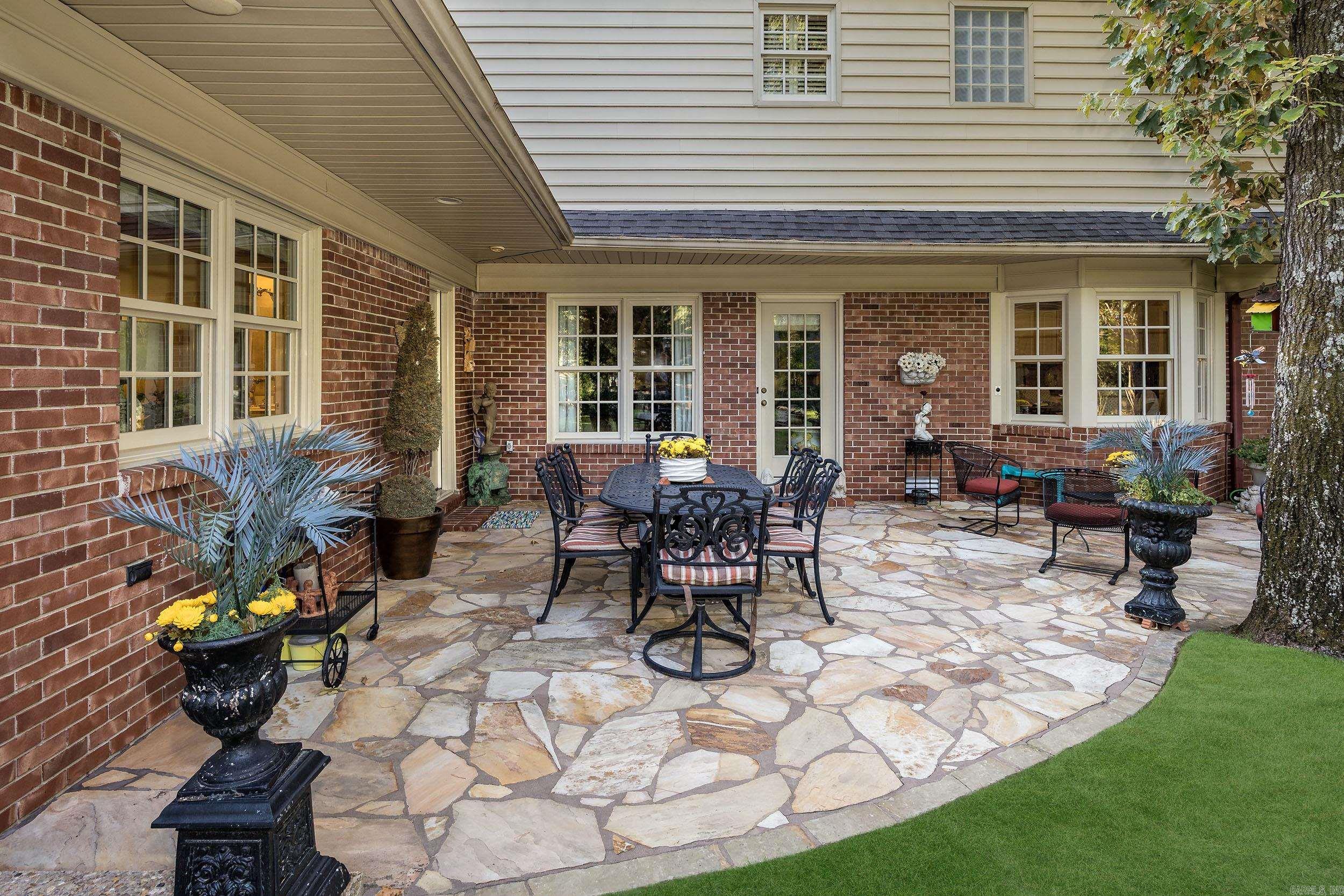 277 Pleasant Valley Drive