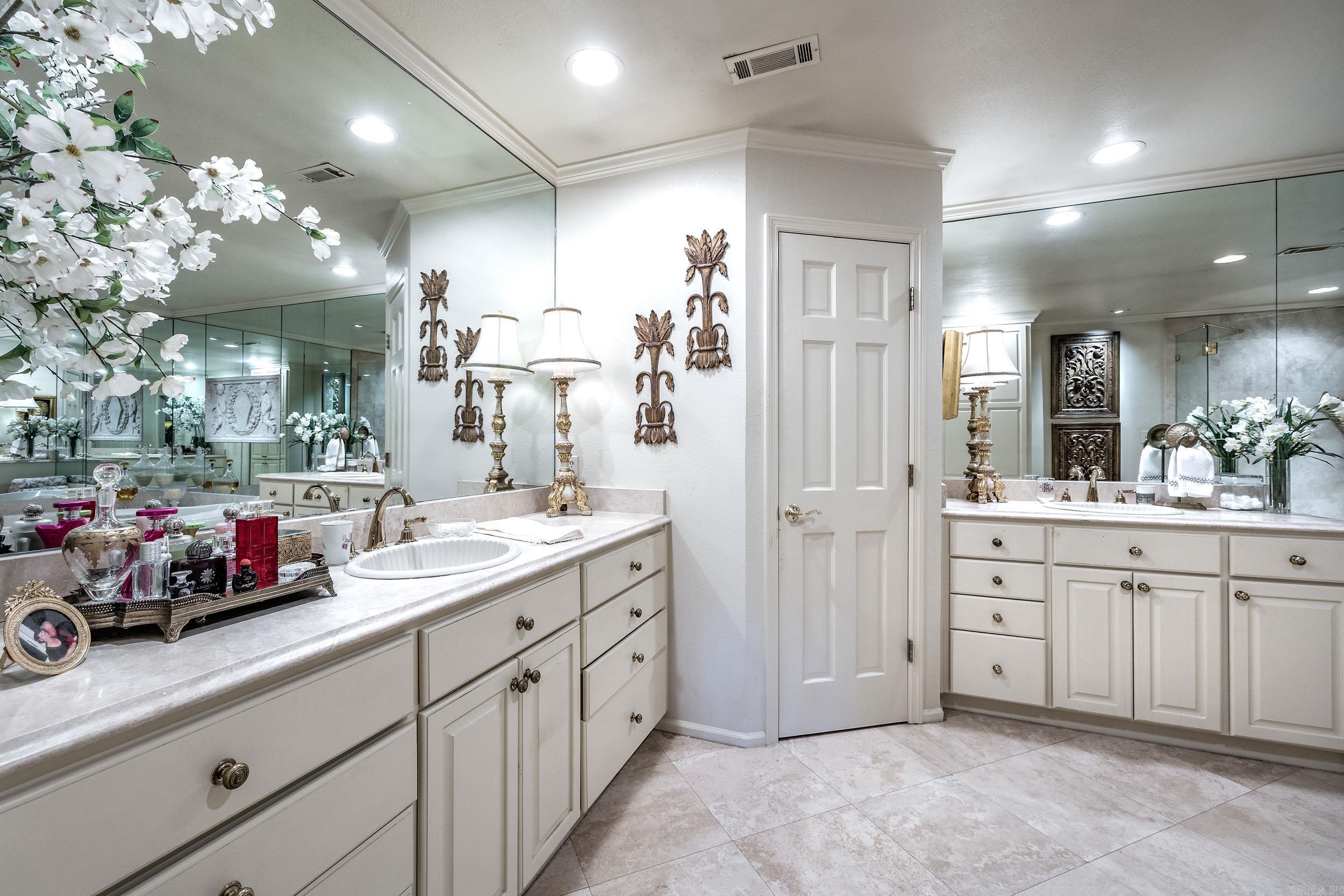 277 Pleasant Valley Drive